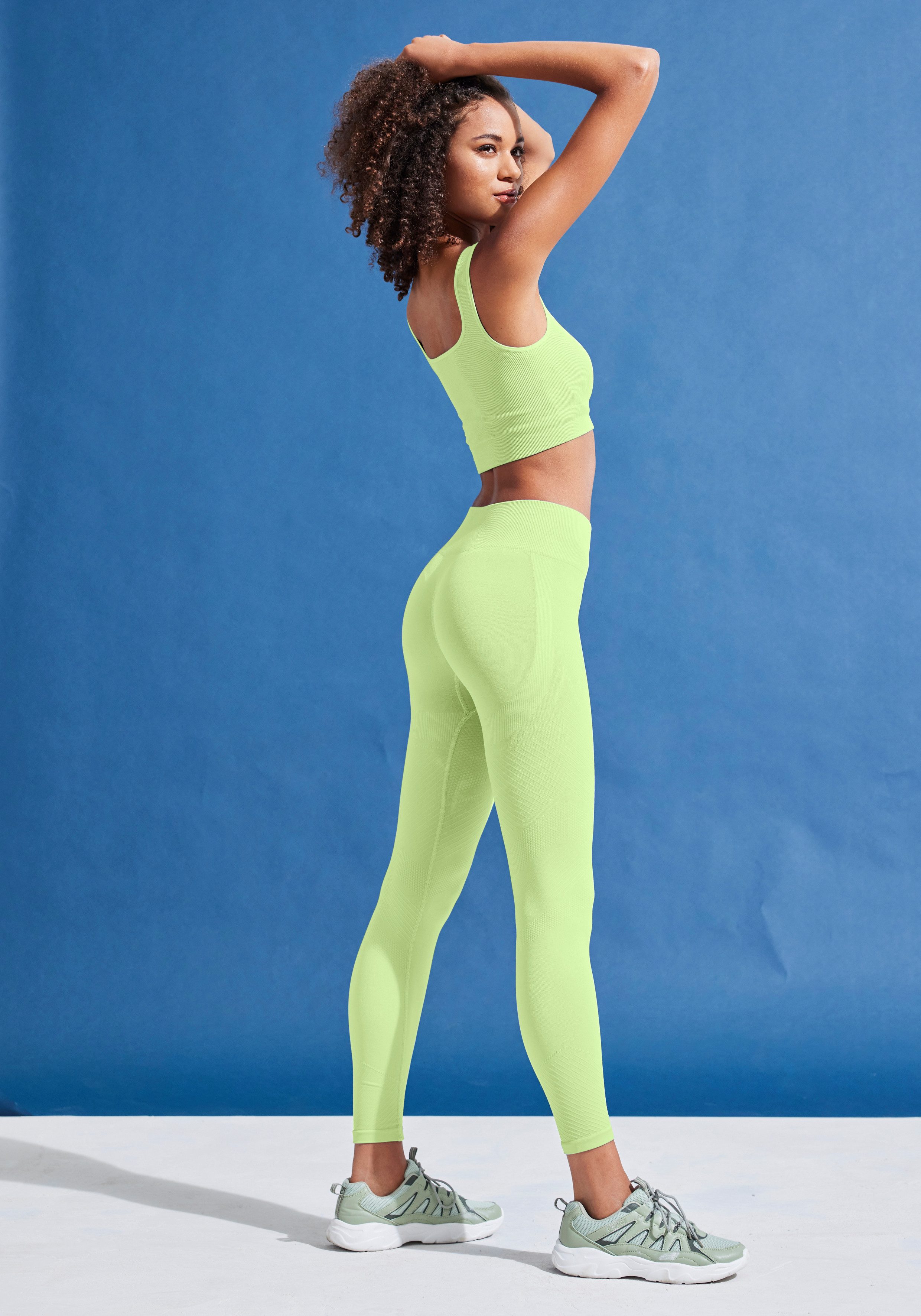 LASCANA Seamless Leggings Po Push Up mit Rippstruktur und Shapingeffekt, Sporthose, Sportleggings