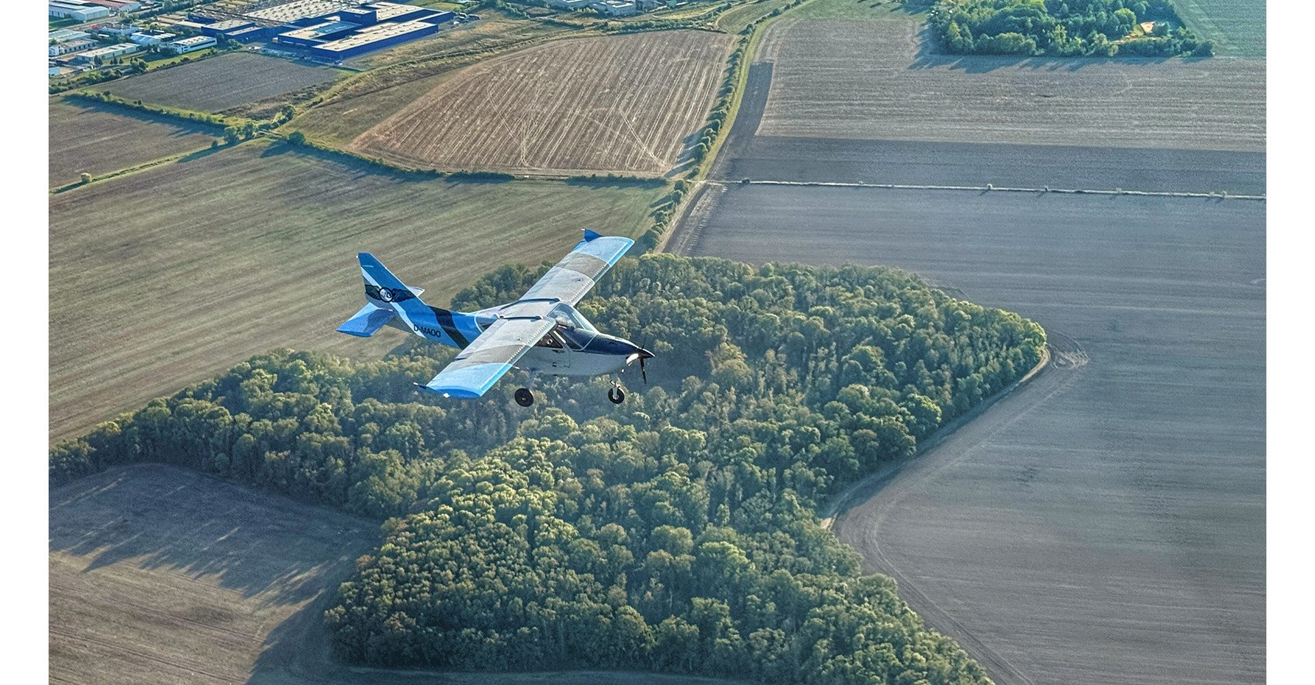 Jochen Schweizer Erlebnisgutschein Flugzeug selber fliegen Taucha (30 Min)