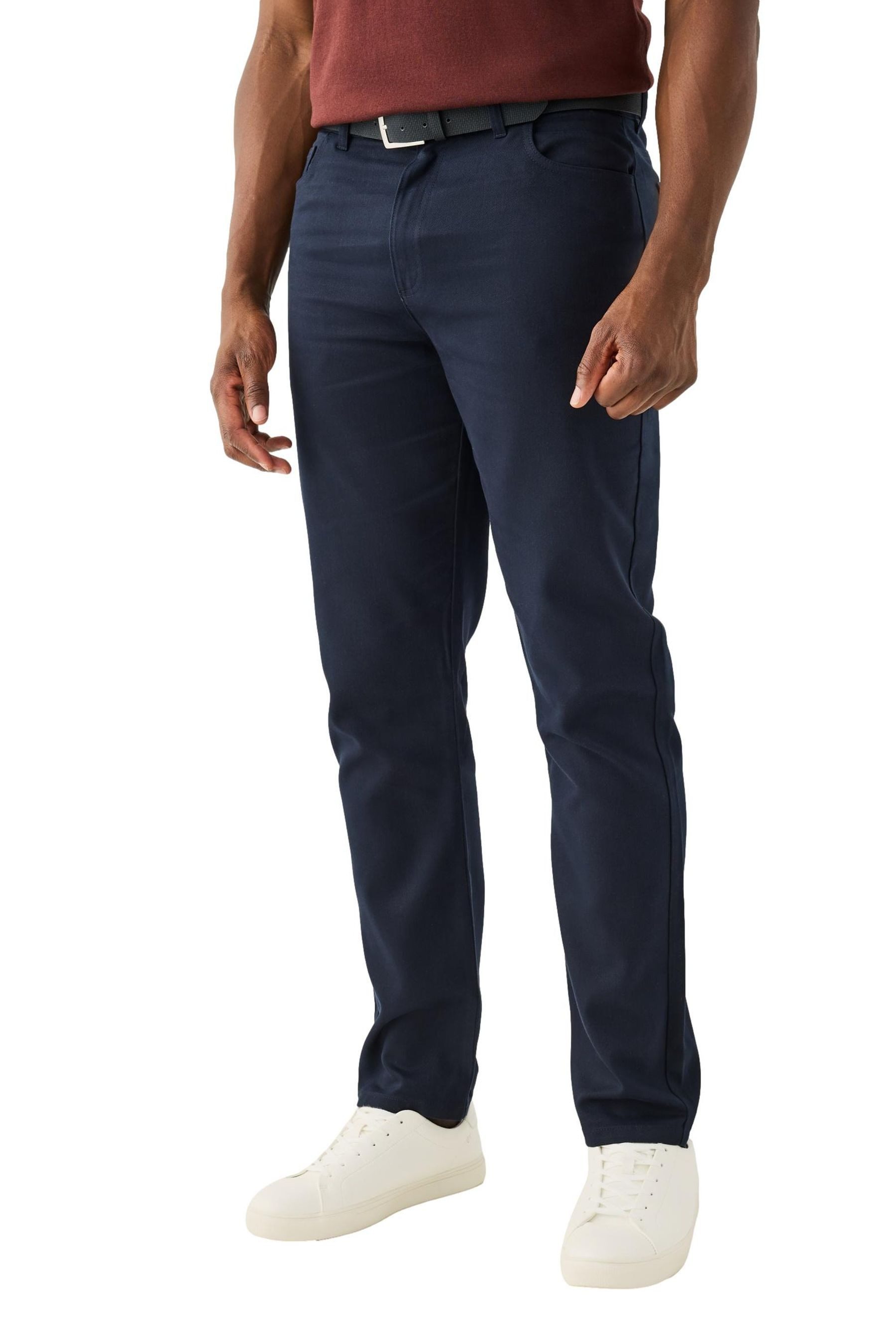 Stoffhose Angeraute Muscle Fit Chinohose mit Gürtel