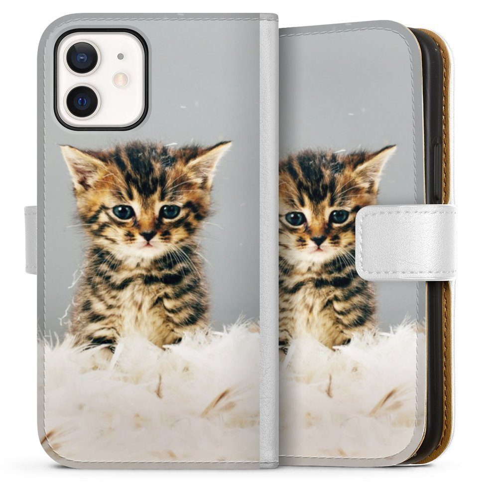 DeinDesign Handyhülle Katze Haustier Feder Kitty, Apple iPhone 12 Hülle  Handy Flip Case Wallet Cover Handytasche Leder