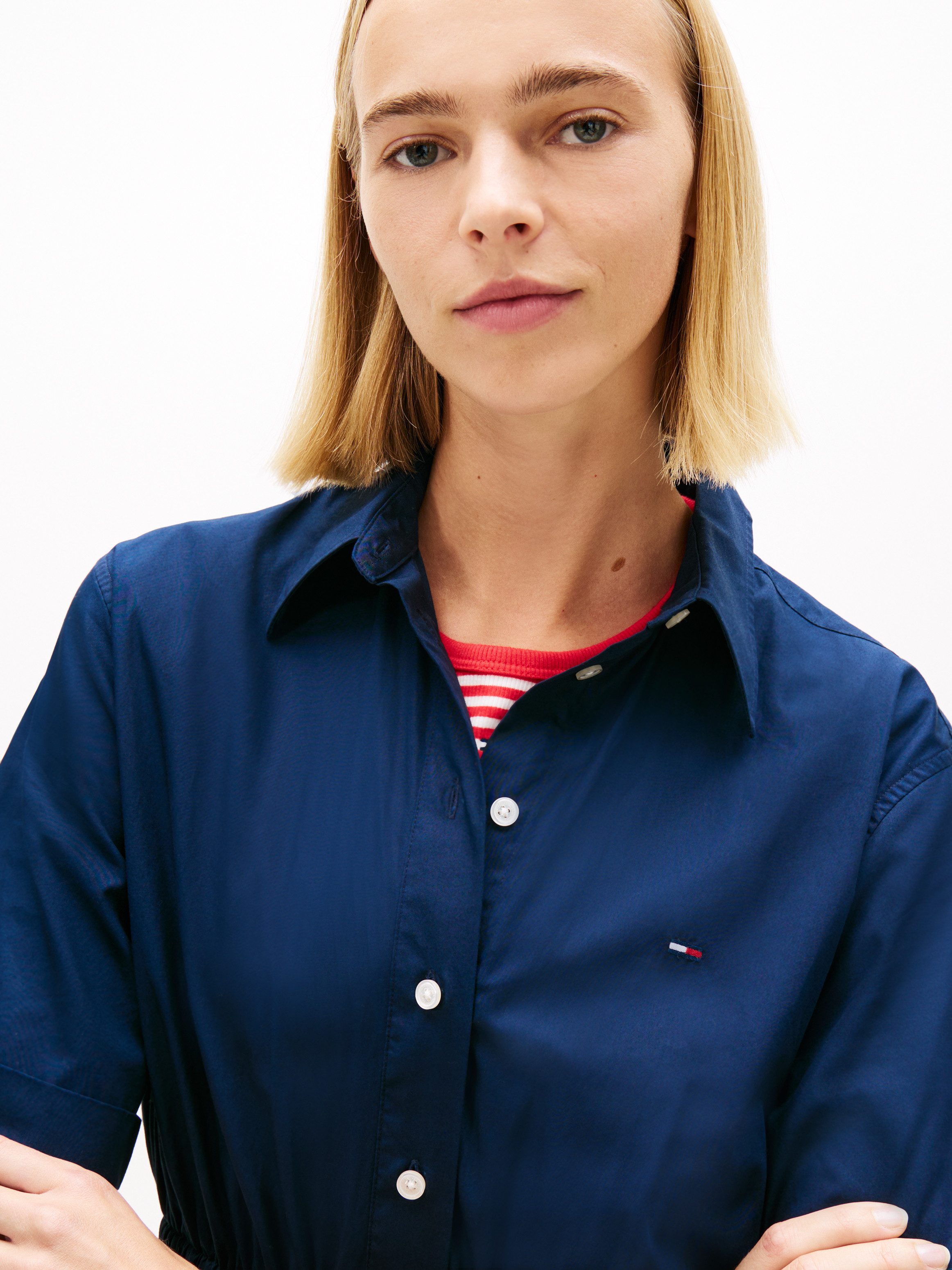 Tommy Jeans Hemdblusenkleid TJW MINI STRIPE SHIRT DRESS mit Taillen Bindeband, Relaxed Fit