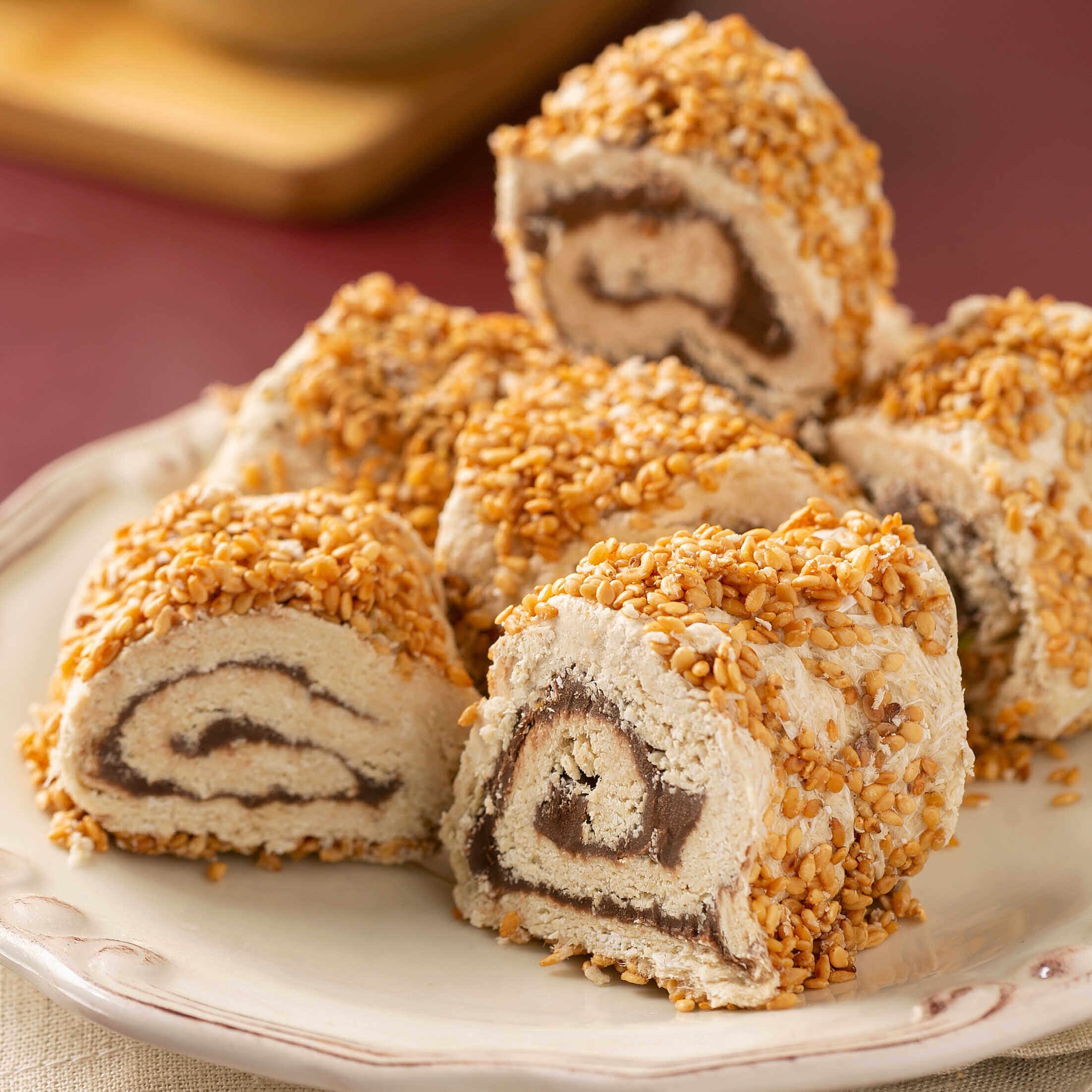 Hacı Şerif Süßigkeit Gerolltes türkisches Sesam-Halva – 250 g –Handgemachtes Tahini-Dessert