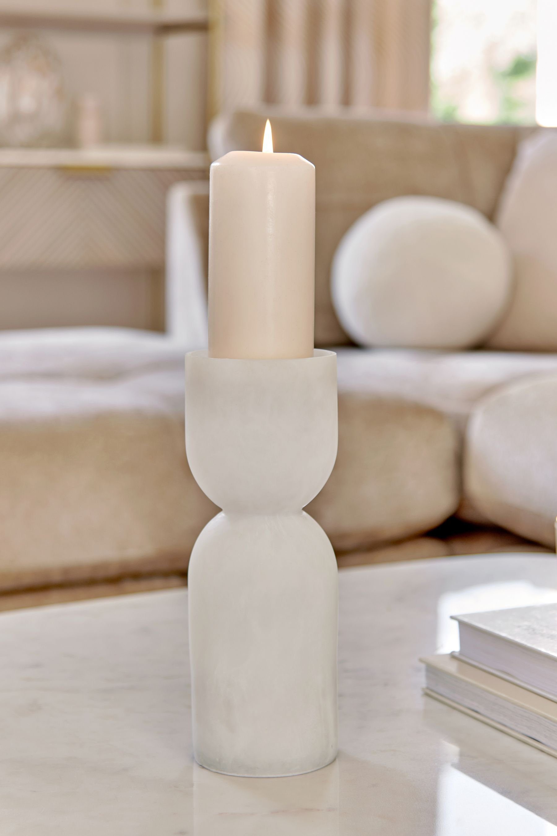 Next Marmoreffekt mit Kerzenständer Stumpenkerzen Kerzenhalter für