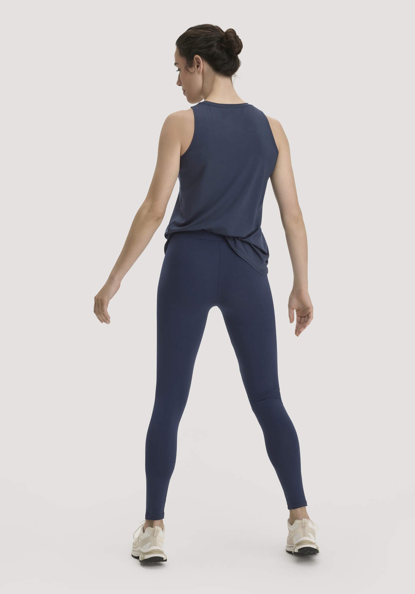 Hessnatur Leggings Medium Cut ACTIVE LIGHT aus Bio-Baumwolle (1-tlg) – Bild 4 von 5