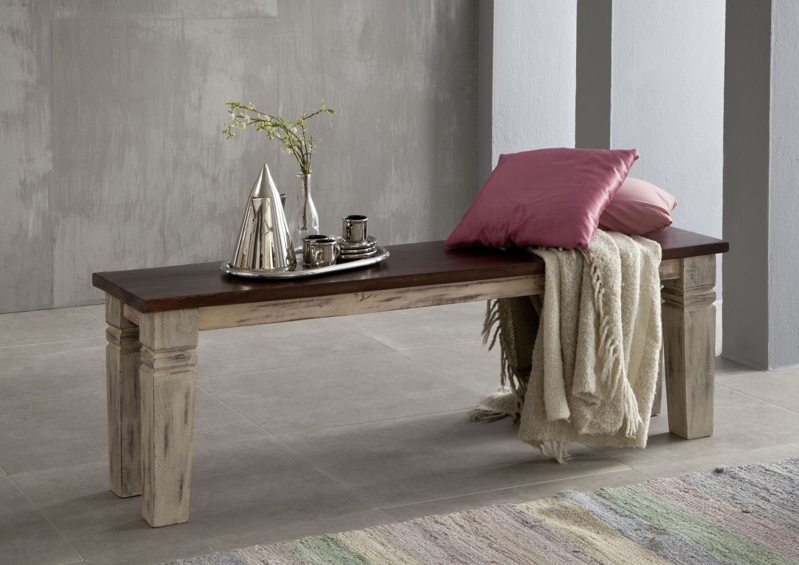 Massivmoebel24 Essbank Holzbank weiß Landhausstil;used fürs robustem und 120x35x45 stil;aufwendige und aus Holzbank look;Shabby und Massivholz, Küche gewachst), für Esszimmer, Akazie braun aus Sitzbank Schnitzereien;romantisch;Barock-Stil massiver Massivholz, Esszimmer CASTLE-ANTIK (Sitzbank Mango, aus