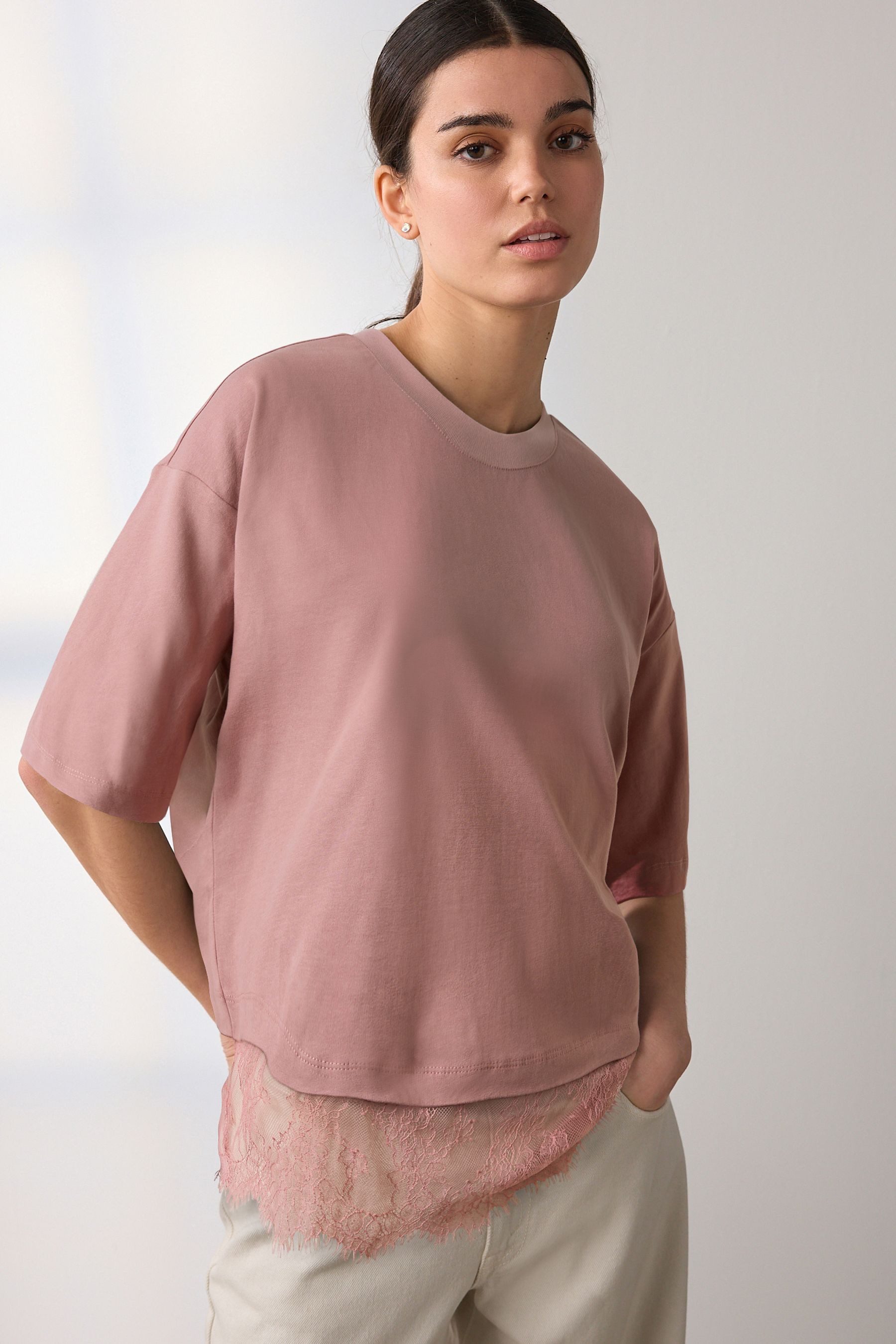 Next T-Shirt Kurzarm-T-Shirt mit Spitzensaum (1-tlg) – Bild 4 von 5