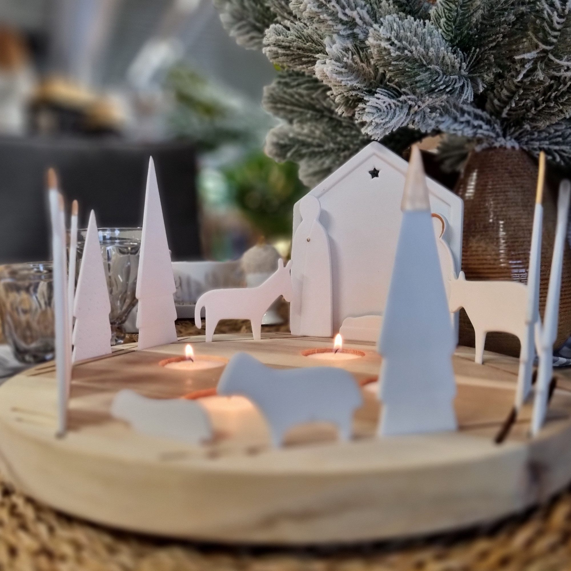 Räder Design Windlicht räder Lichtobjekt rund Krippe aus Akazienholz 16Teile + gratis räder