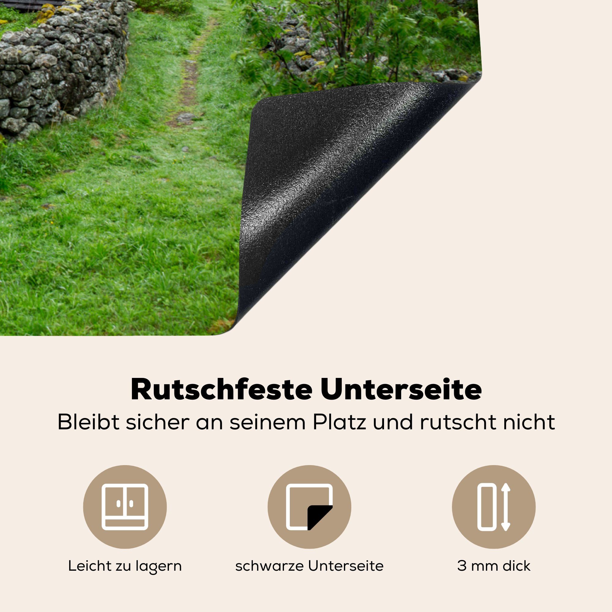 MuchoWow küche, 81x52 im zwischen die Ceranfeldabdeckung Haus Herdblende-/Abdeckplatte Vinyl, Schutz Gras tlg), cm, Induktionskochfeld (1 Bergen, für