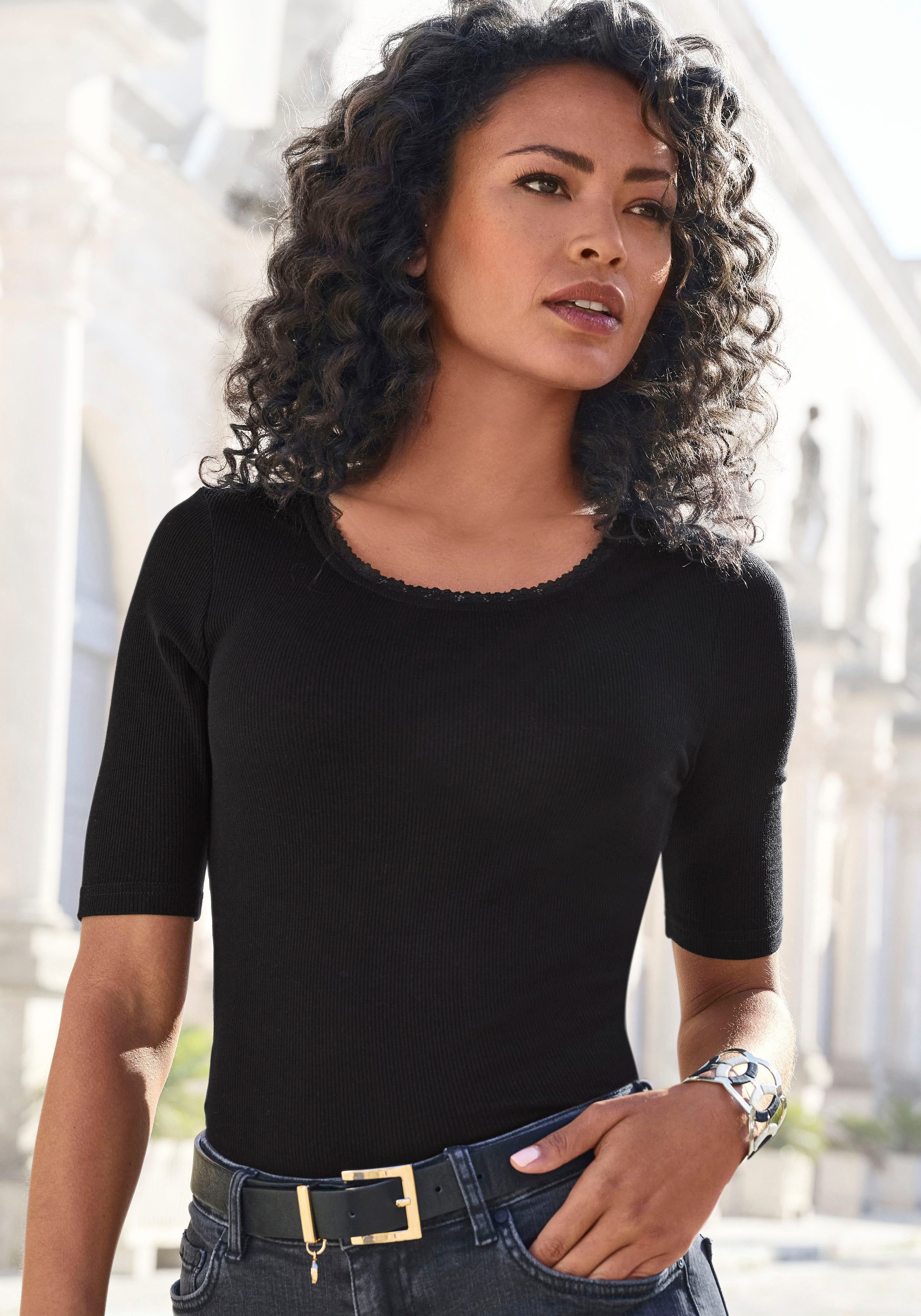 LASCANA Kurzarmshirt mit zarter Spitze am günstig online kaufen