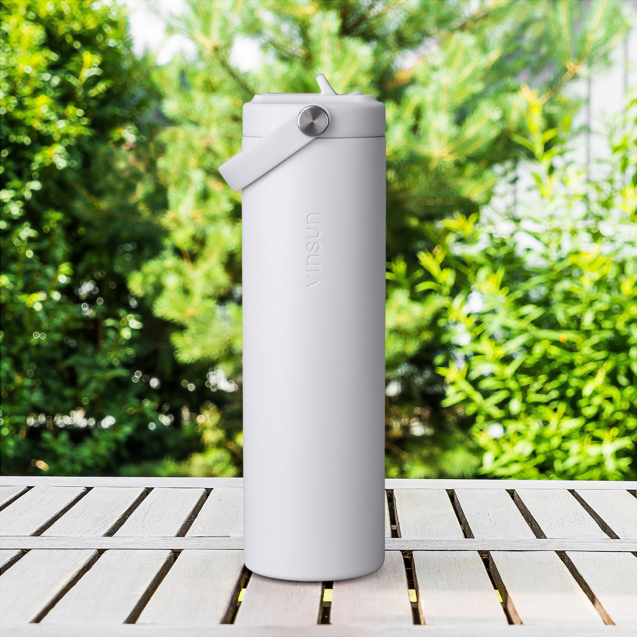 Vinsun Isolierflasche Thermoflasche 750ml mit Strohhalm - Sport Trinkflasche mit Tragegriff, Auslaufsicher, doppelwandig isoliert, geruchs- und geschmacksneutra – Bild 5 von 5