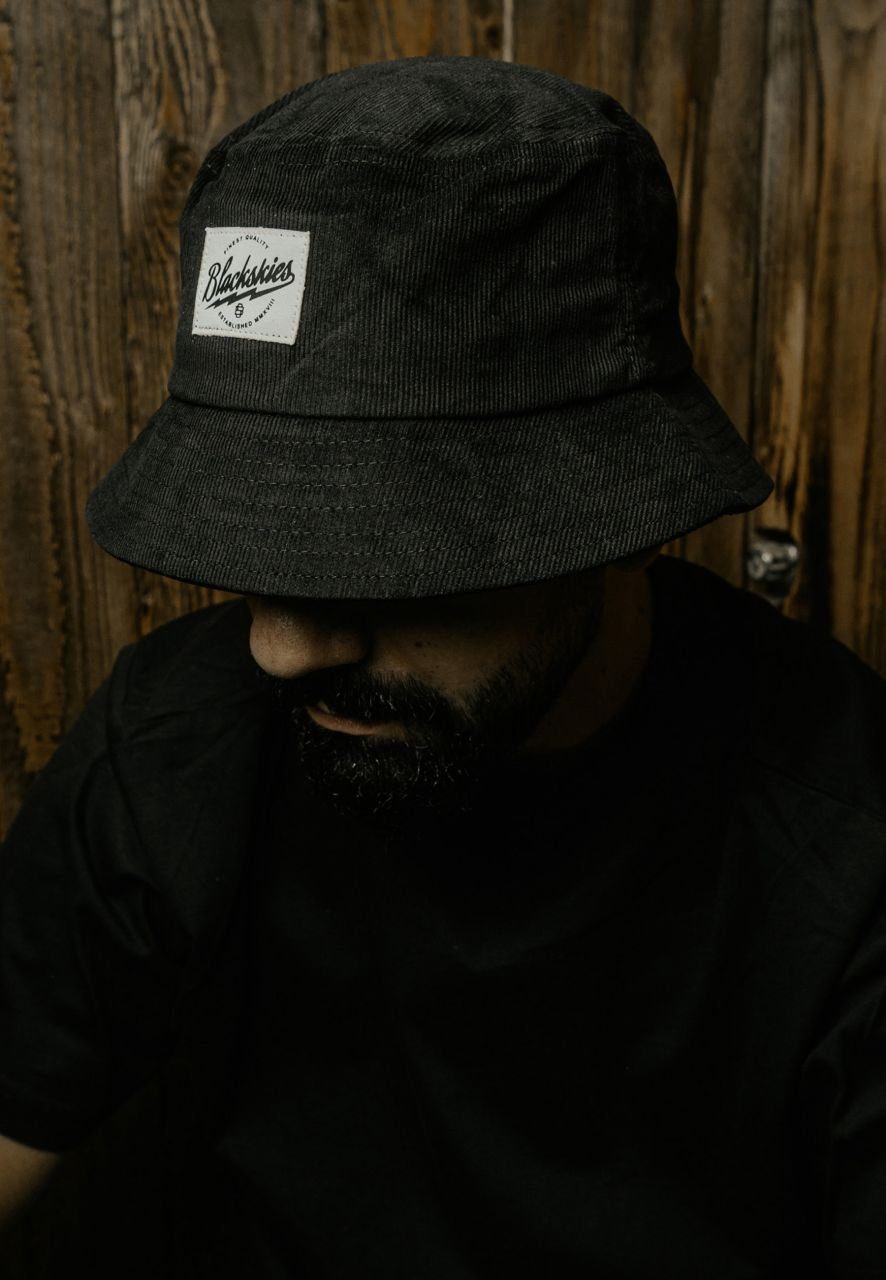 Blackskies Ebony Kord Sonnenhut Bucket Hat