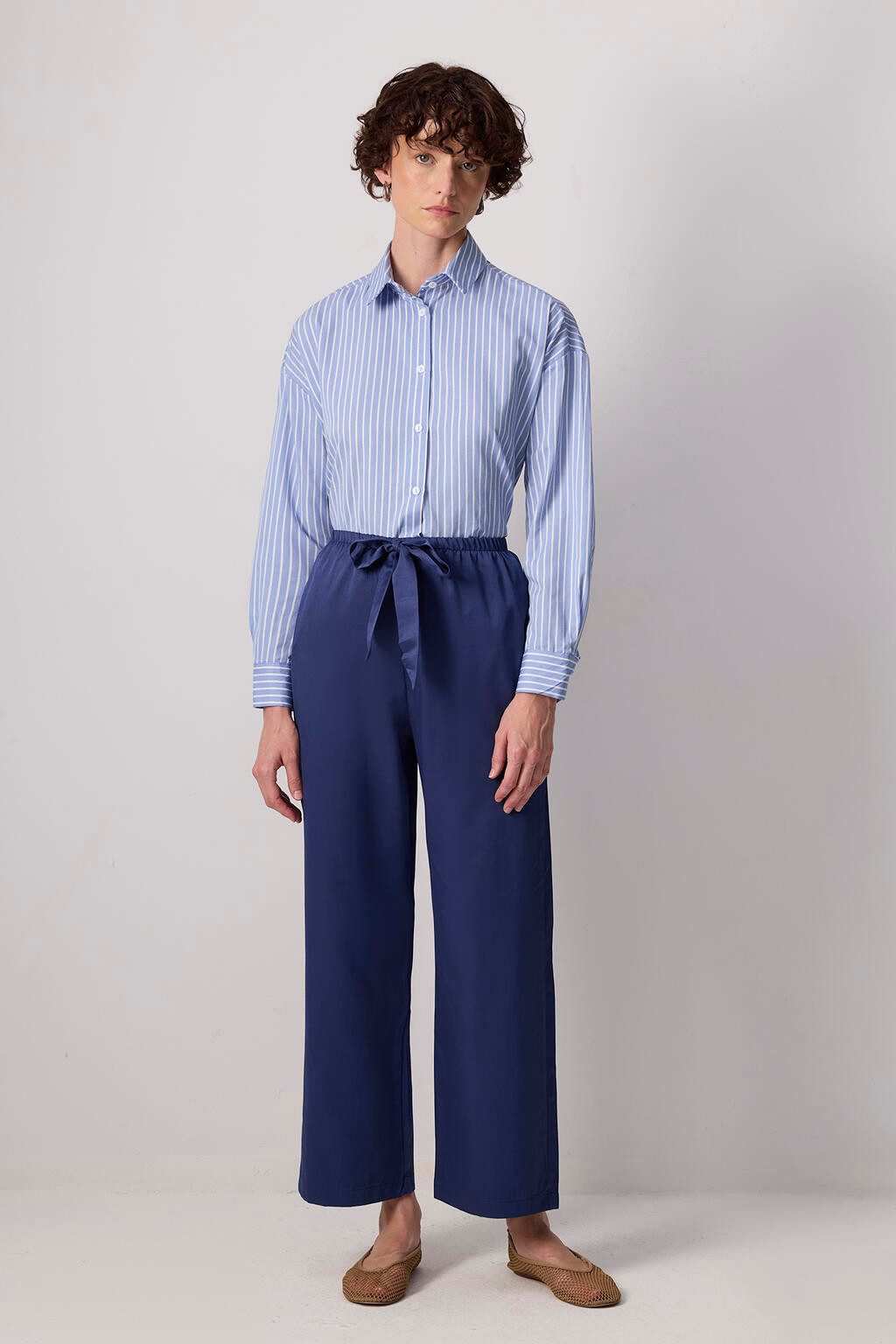 Navy blau