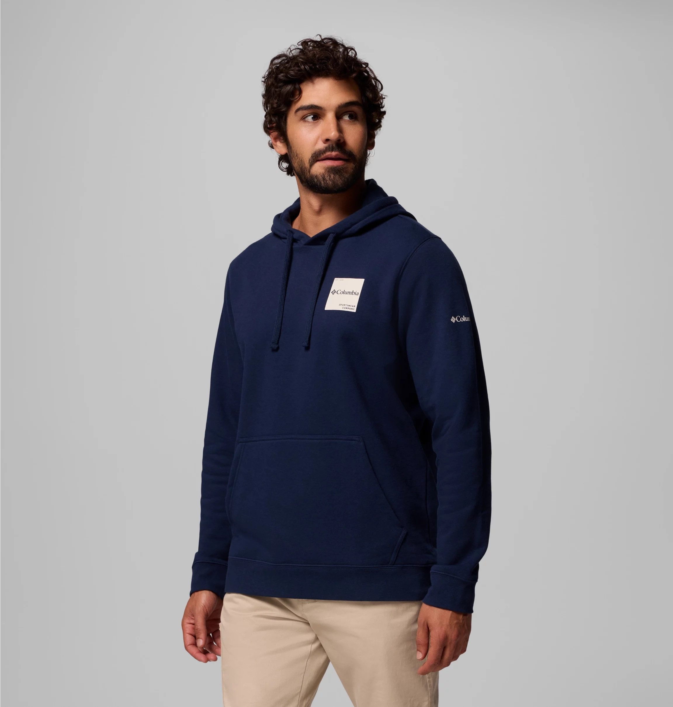 Columbia Kapuzensweatshirt Columbia Trek™ Hoodie für sportliche Aktivitäten, mit Kapuze und Kordelzug, mit Logodruck