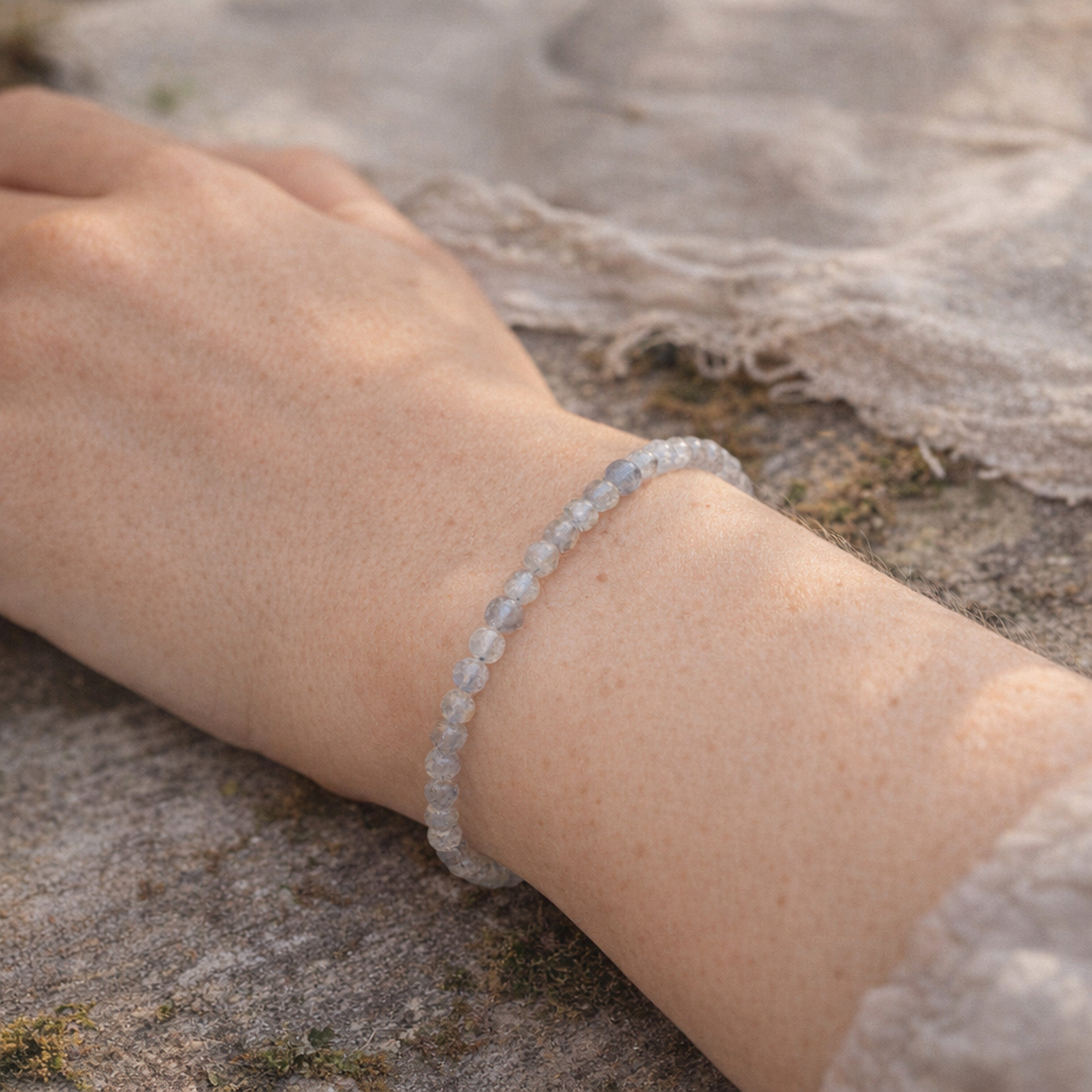 Lebensquelle Plus Armband Labradorit Mini-Kugelarmband, 4 mm – Bild 2 von 5
