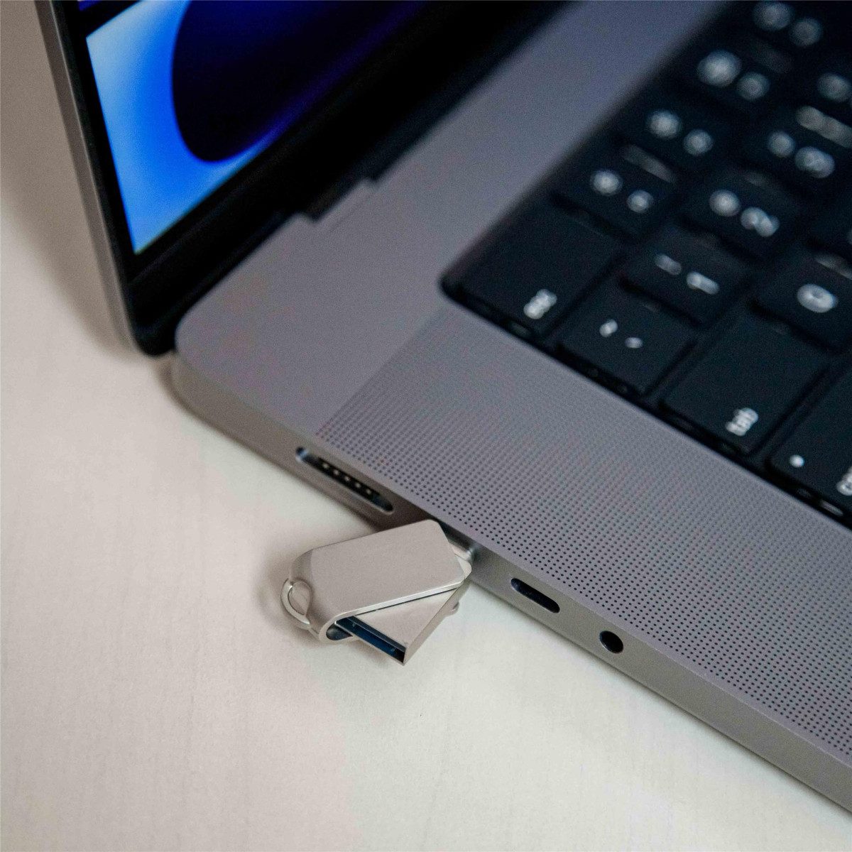 Platinet PMFMC64 USB-Stick (USB USB 3.2, Lesegeschwindigkeit 100 MB/s, 2-in-1 USB-Stick mit USB-A 3.2 und USB-C)