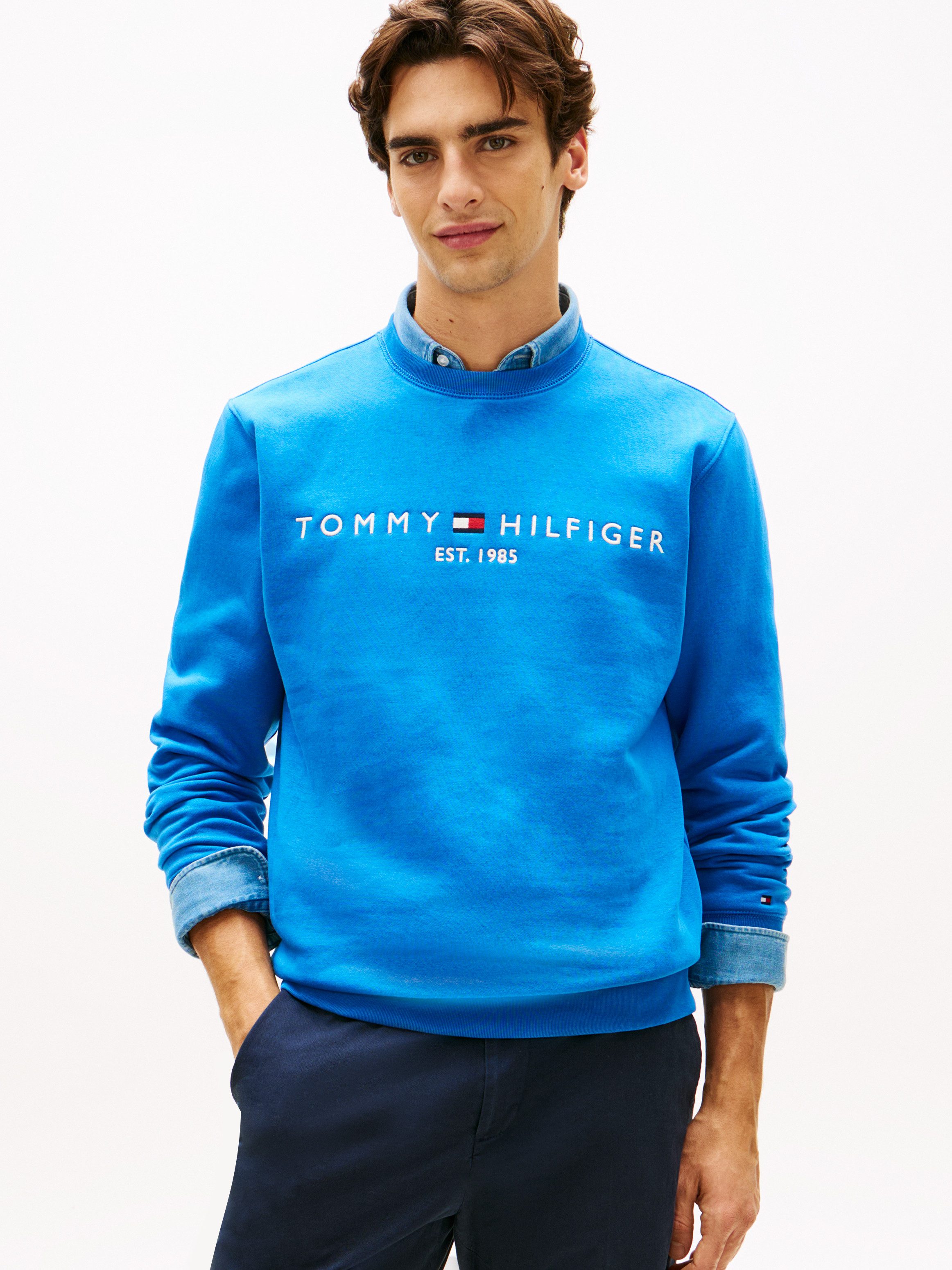 Tommy Hilfiger Sweatshirt TOMMY LOGO SWEATSHIRT mit Rundhals und Stickerei unifarben, casual, regular fit, Baumwollmix, Rundhals