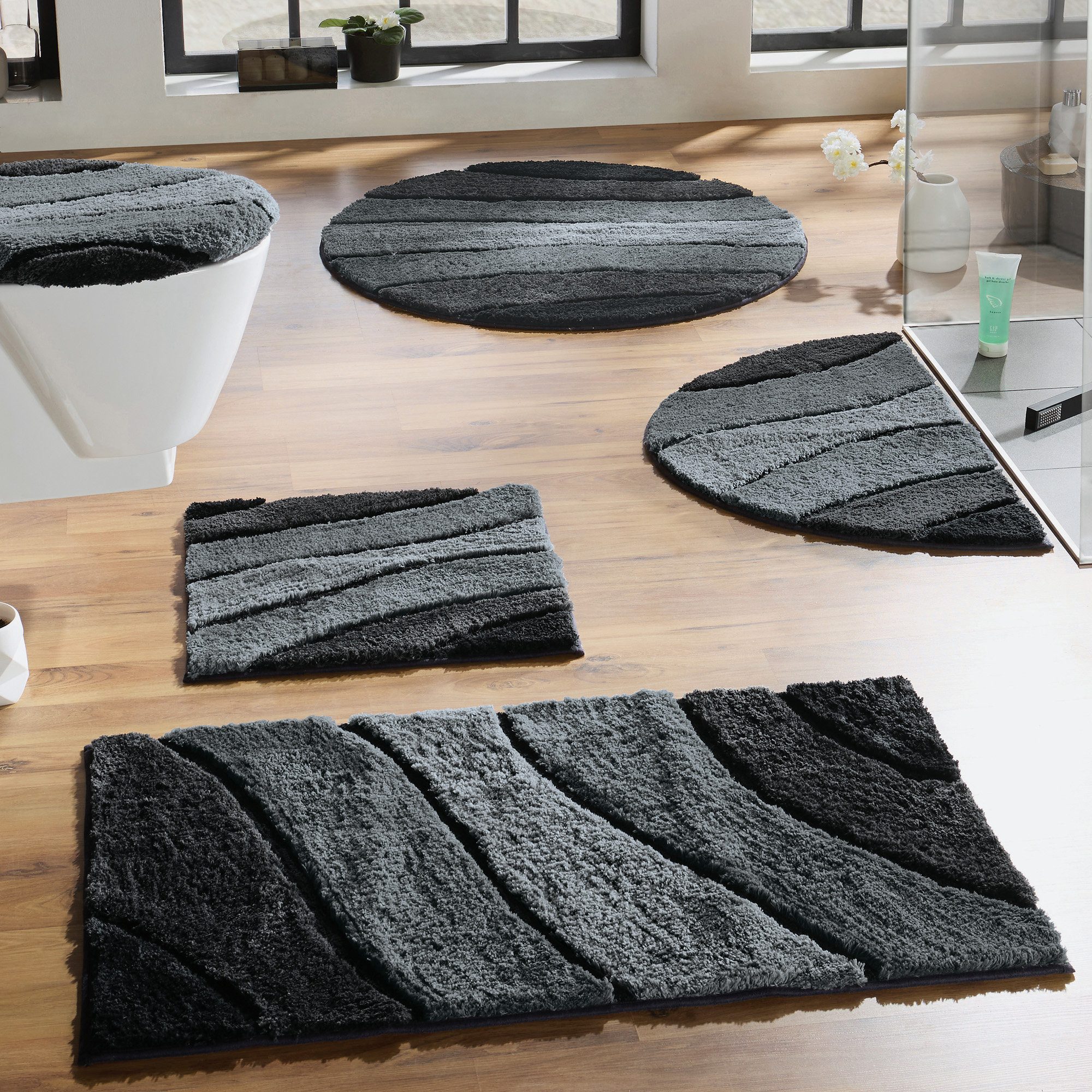 REDBEST Duschmatte Duschvorlage "Louisville" halbrund, Höhe 20 mm, Streifen günstig online kaufen