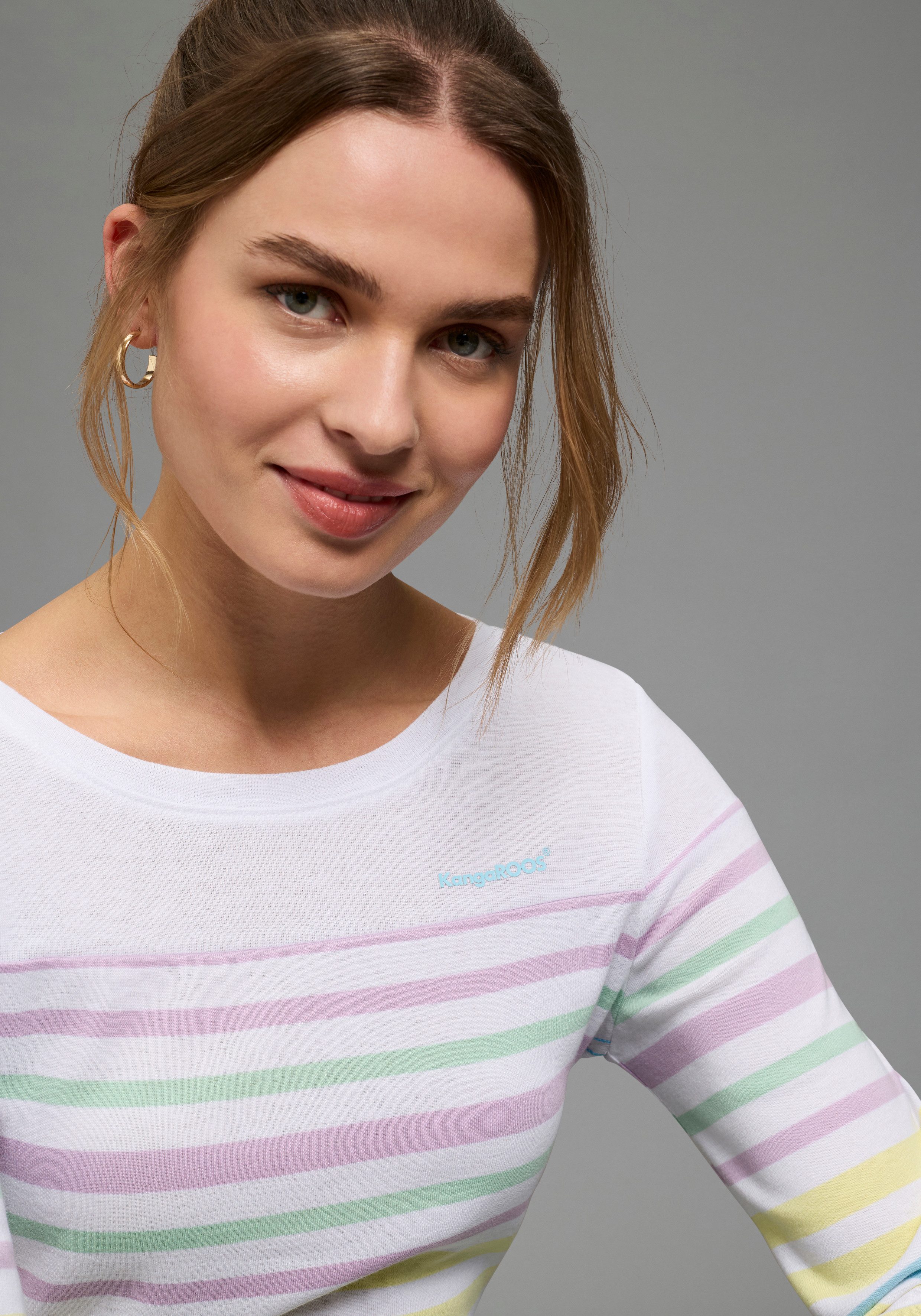 KangaROOS Langarmshirt körpernahe Passform, unifarben, sportlicher Look, aus Baumwolle