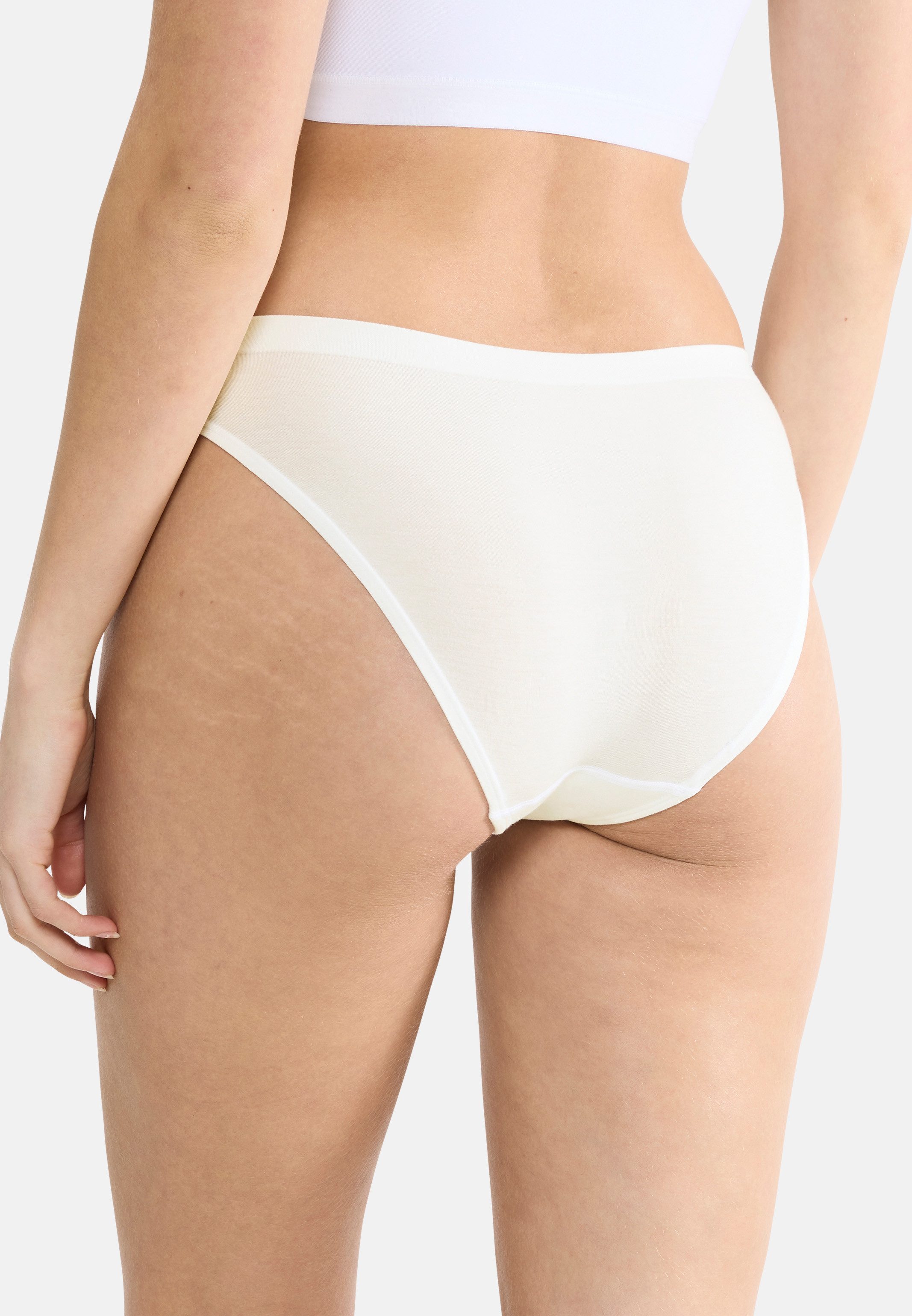 sloggi Bikinislip 4er Pack GO Sense (Spar-Set, 4-St) Slip - Nahtlos - High leg Slip im modernen puristischen Design
