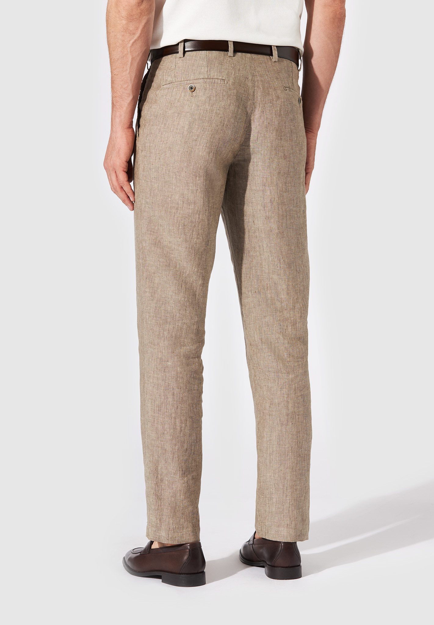 Hiltl Leinenhose Parma I Leinenhose Herren Regular Fit 100 Prozent Leinen, hellbraun, 2 Premium Leinen Chino aus 100% Leinen, atmungsaktive Sommerhose