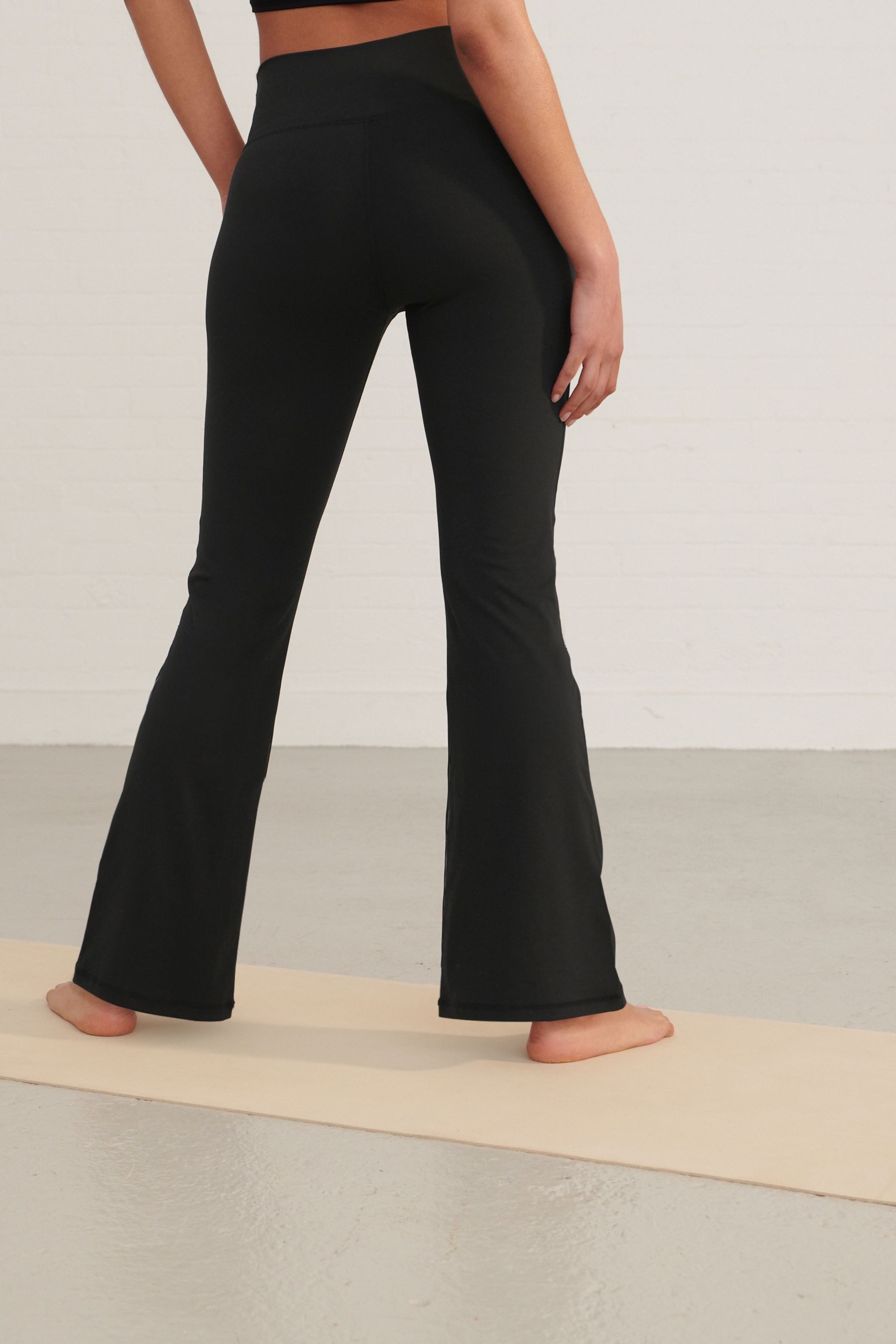 Next Funktionsleggings Active Leggings mit Schlag und Wickelbund (1-tlg) günstig online kaufen