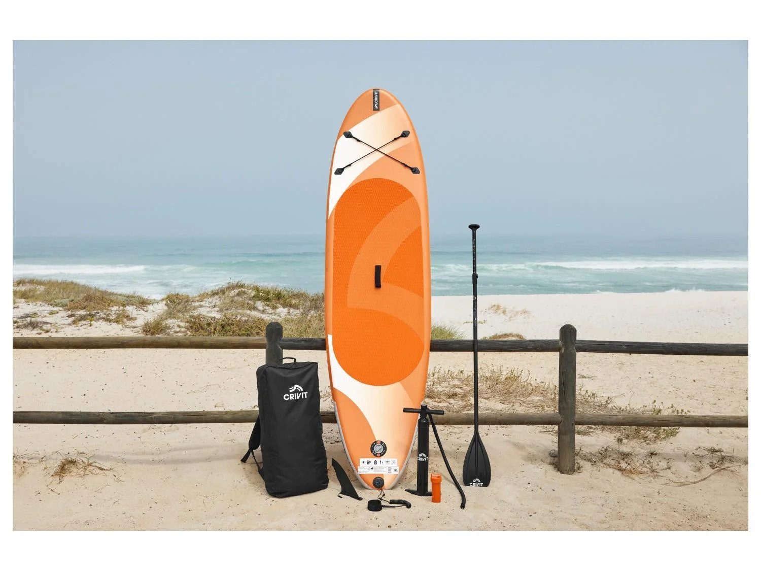 crivit SUP-Board Allround-SUP, aufblasbar, max. Belastung 100 kg Einkammer-System, (Pumpe Paddel Rucksack Leash Reparaturset Steckfinne), ist mit einem rutschfesten EVA-Deckpad und 1 Finne ausgestattet