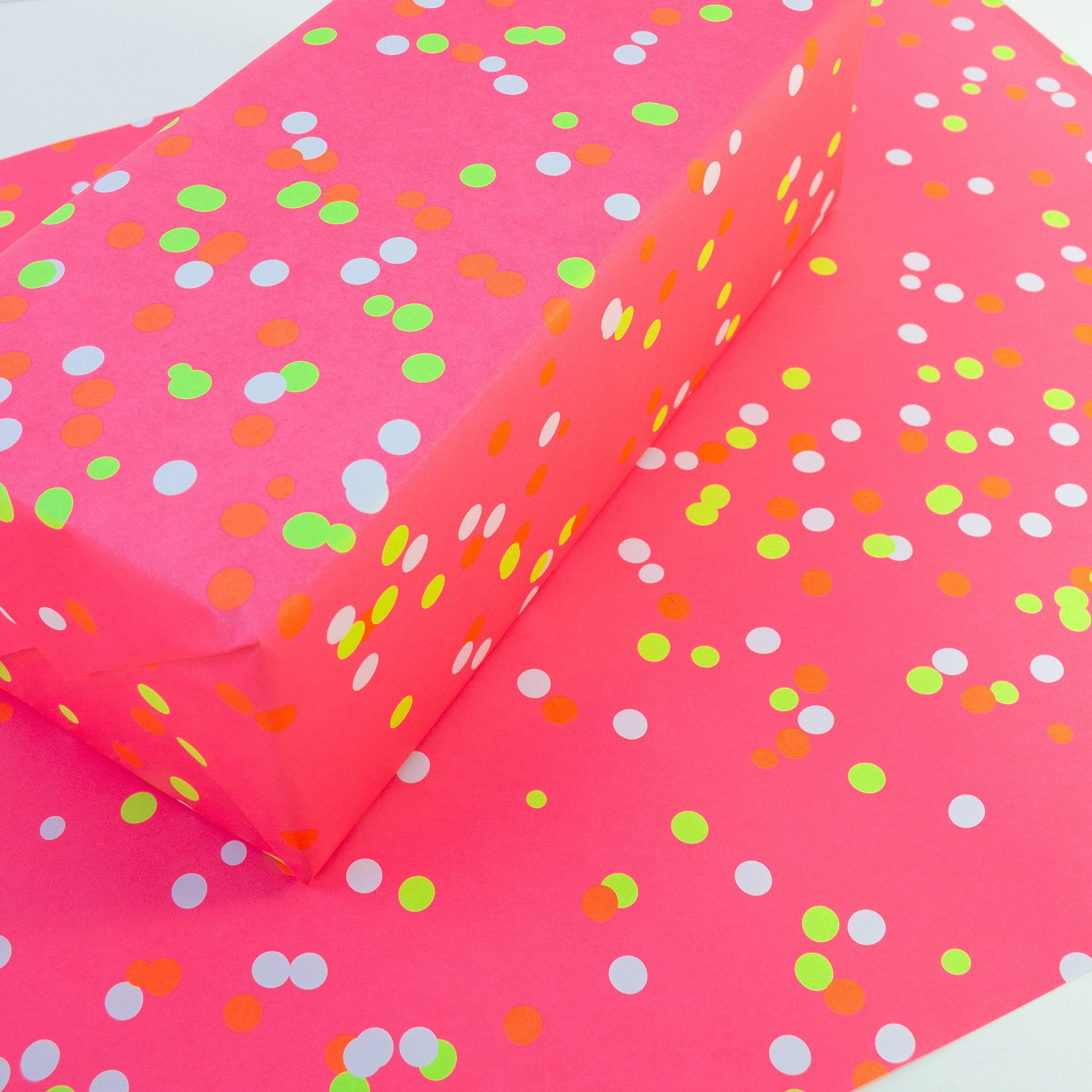 Bow & Hummingbird Geschenkpapier Geschenkpapier "Neon Konfetti" aus Recyclingpapier, Bow&Hummingbird