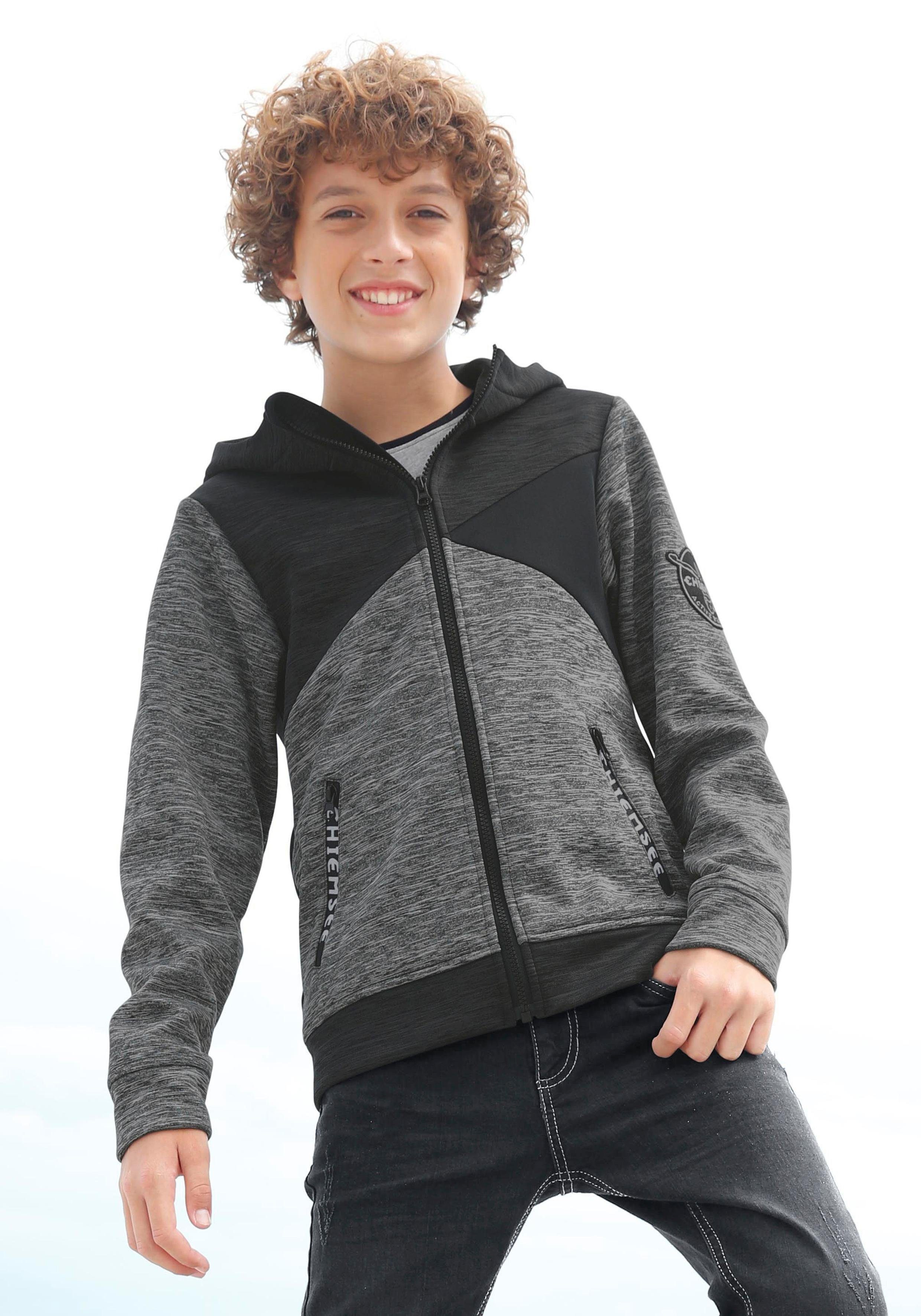 Chiemsee Softshelljacke für kältere Tage, aus Polyester, modischer Look, mit Kapuze