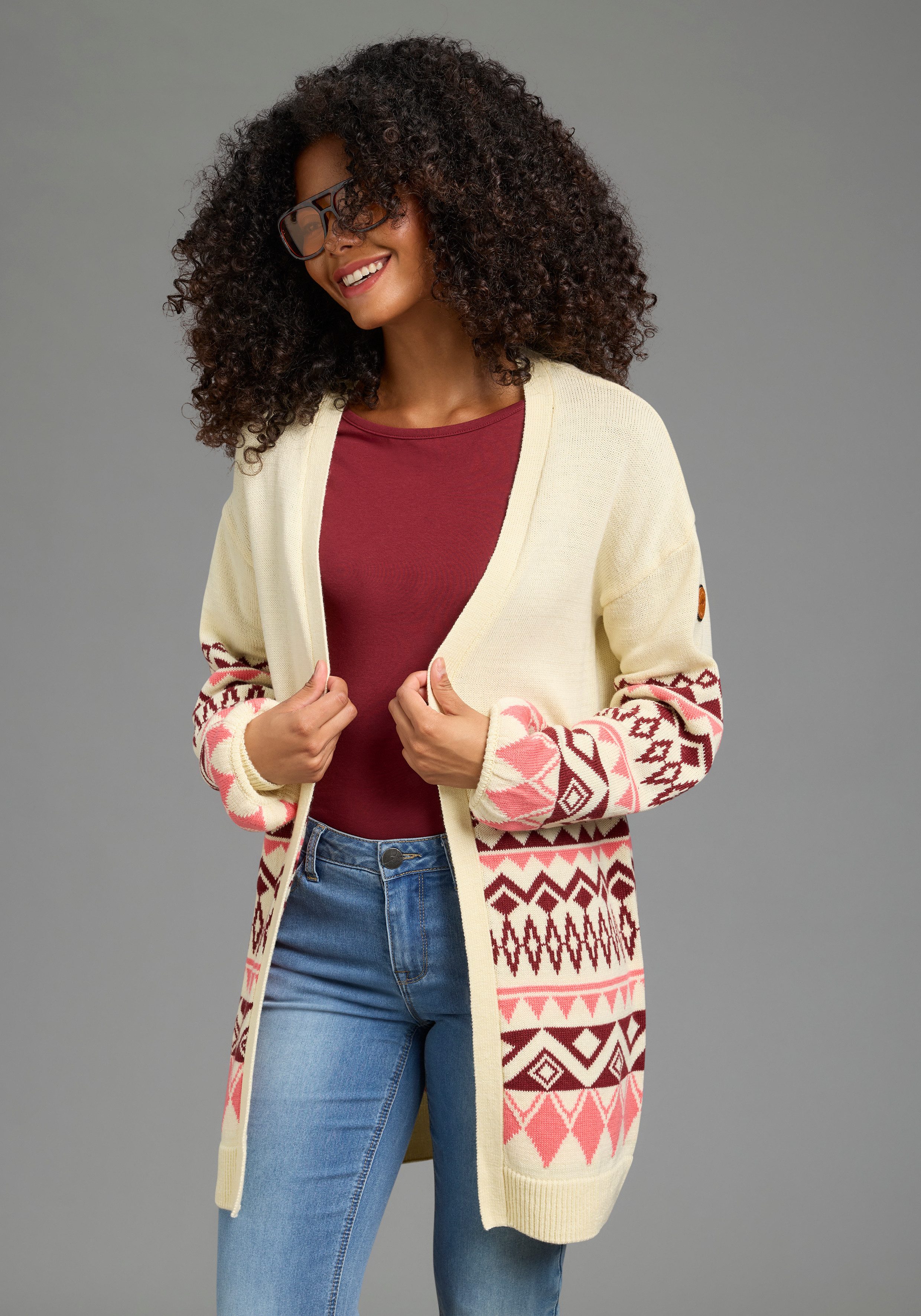 KangaROOS Longstrickjacke lang geschnitten, ohne Verschluss, figurumspielende Passform. € 49,99, (€ 49,99 pro 1 Stk).