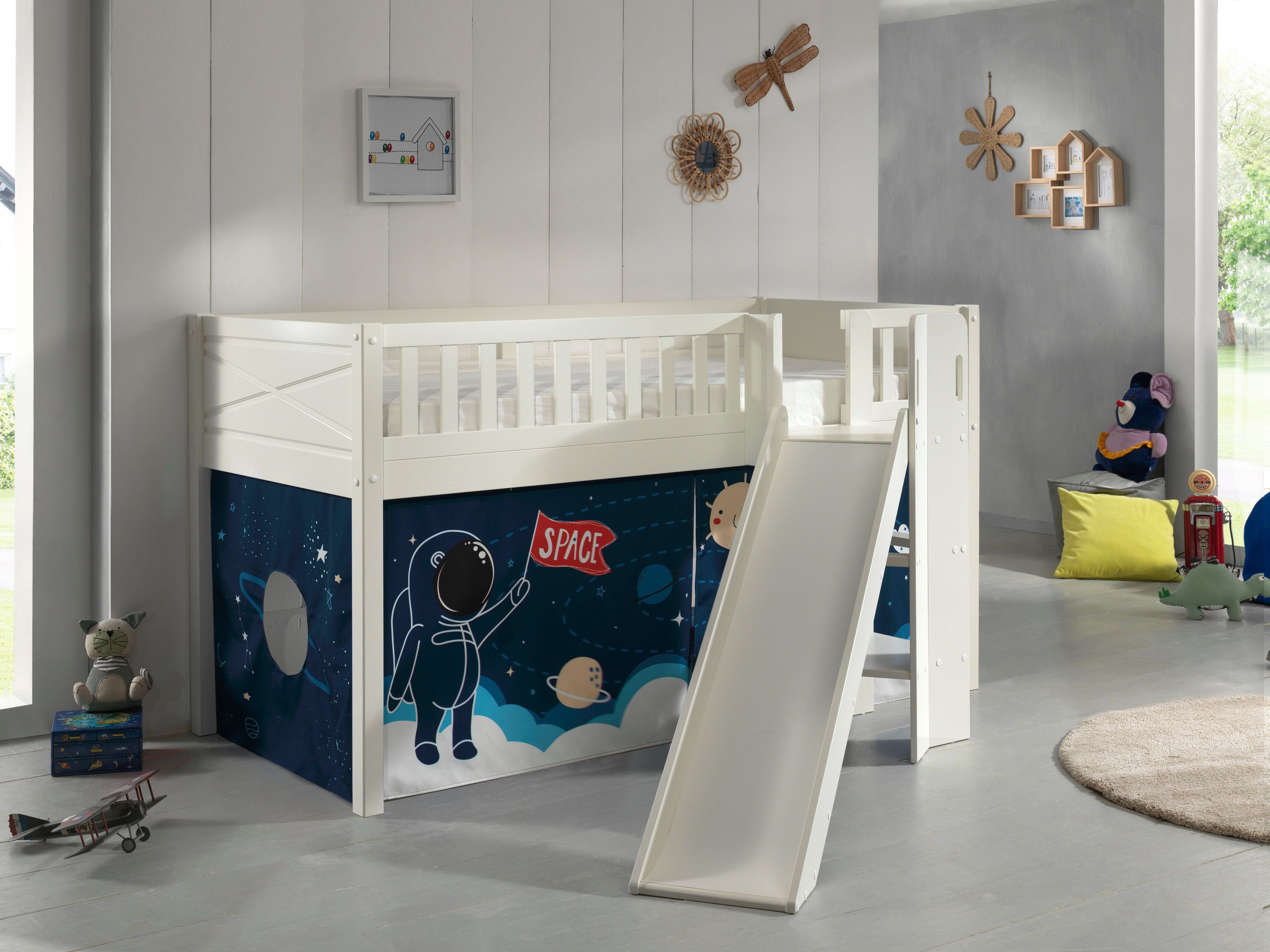 Vipack Hochbett Scott, Spielbett, Kiefer massiv weiß lackiert, mit Rolllattenrost (B/H/T ca. 207,6x114x203,7cm, Kopf-/Fußteil mit Fräsung, stabil gebaut) mit Rutsch-/Leiterturm, LF 90x200 cm, inkl. Vorhang, 7 Designs