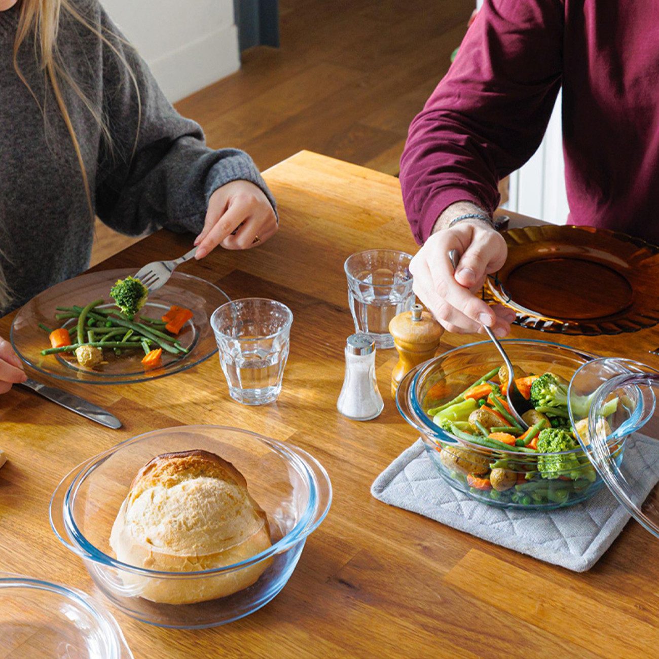 PYREX Kasserolle 4 in 1, Borosilikatglas (Kasserollen-Set, 2-tlg., rund, je 1,6 l), hitzebeständig, mikrowellengeeignet, gefriergeeignet, Made in France