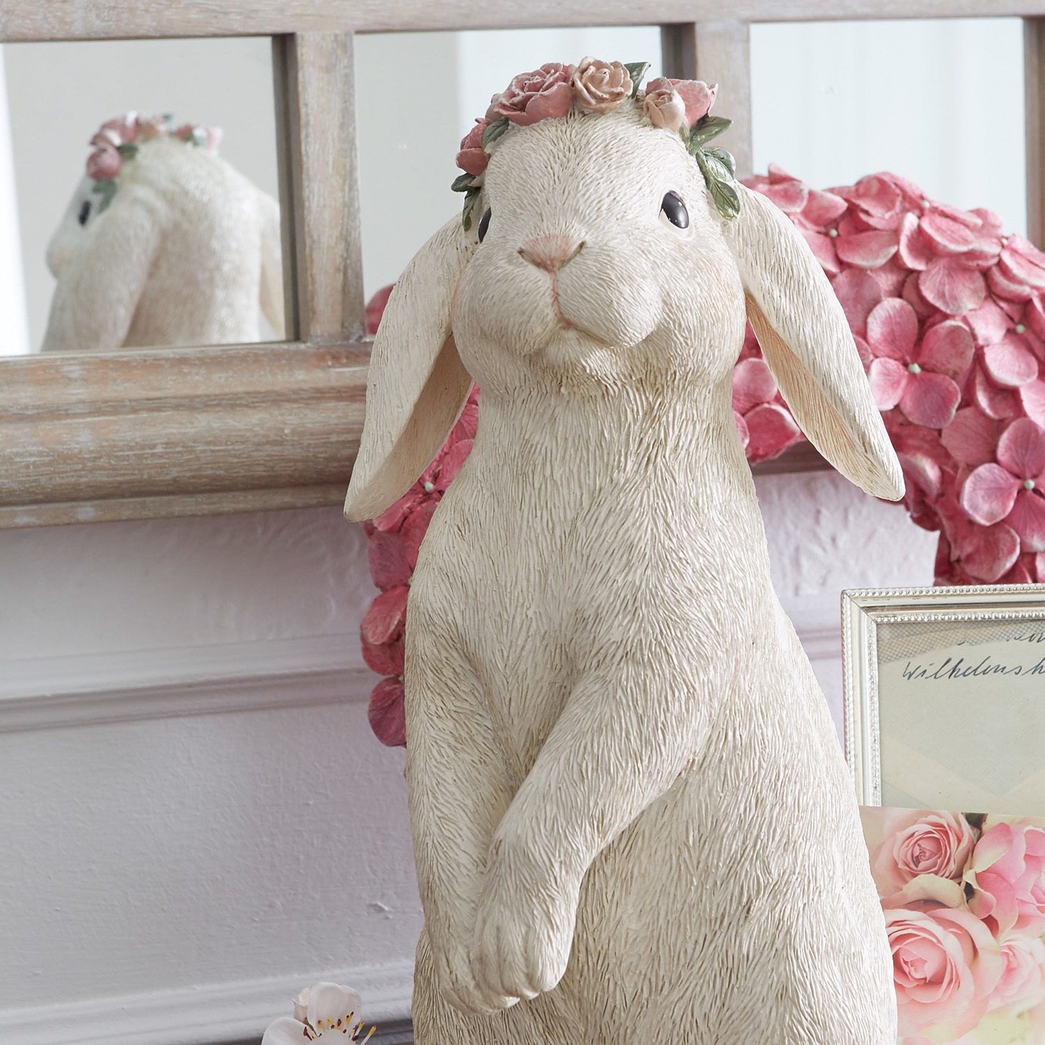 Mirabeau Osterfigur Hase Sweety creme