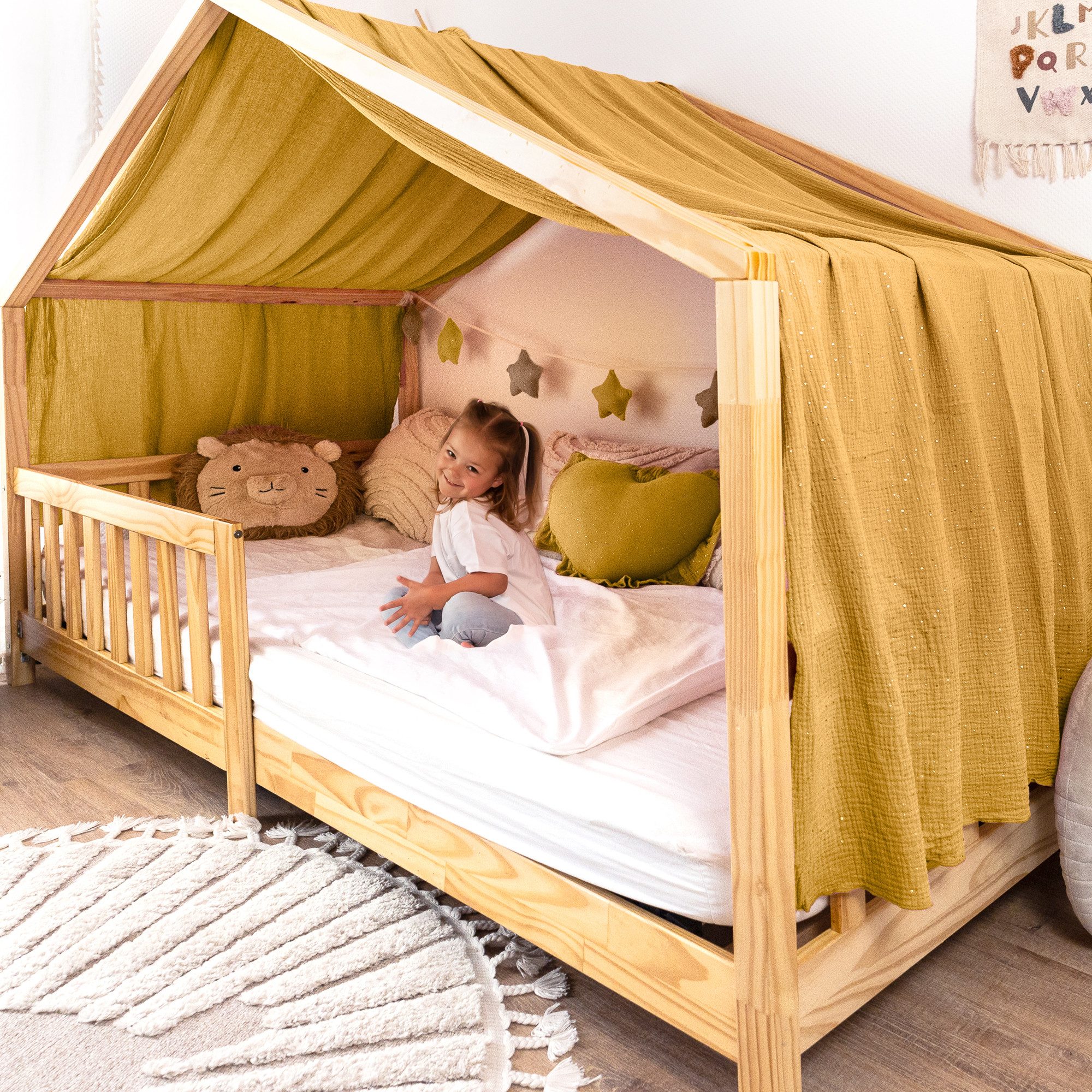 lilimaus Betthimmel Himmel für Hausbett Gold aus Musselin - 320, 360 oder 420 cm (1-tlg), feine Goldsterne überm Hausbett - zauberhafter Rückzugsort