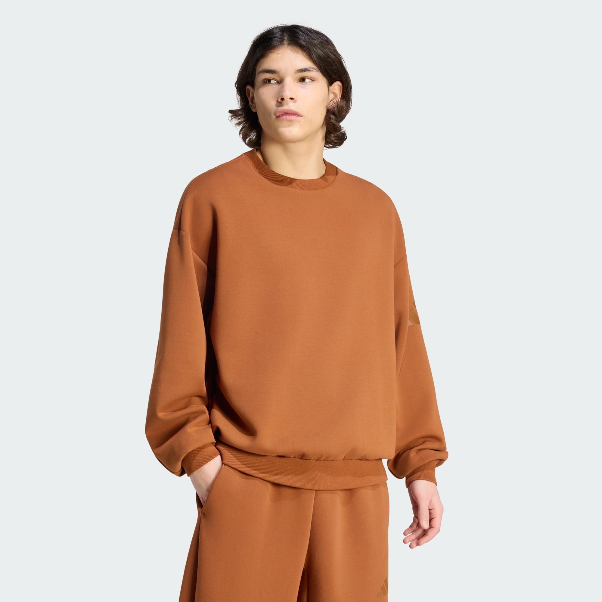 adidas Sportswear Sweatshirt SOFT LUX SWEATSHIRT (1-tlg). Reduzierter Preis € 35,00. Unverbindliche Preisempfehlung € 70,00