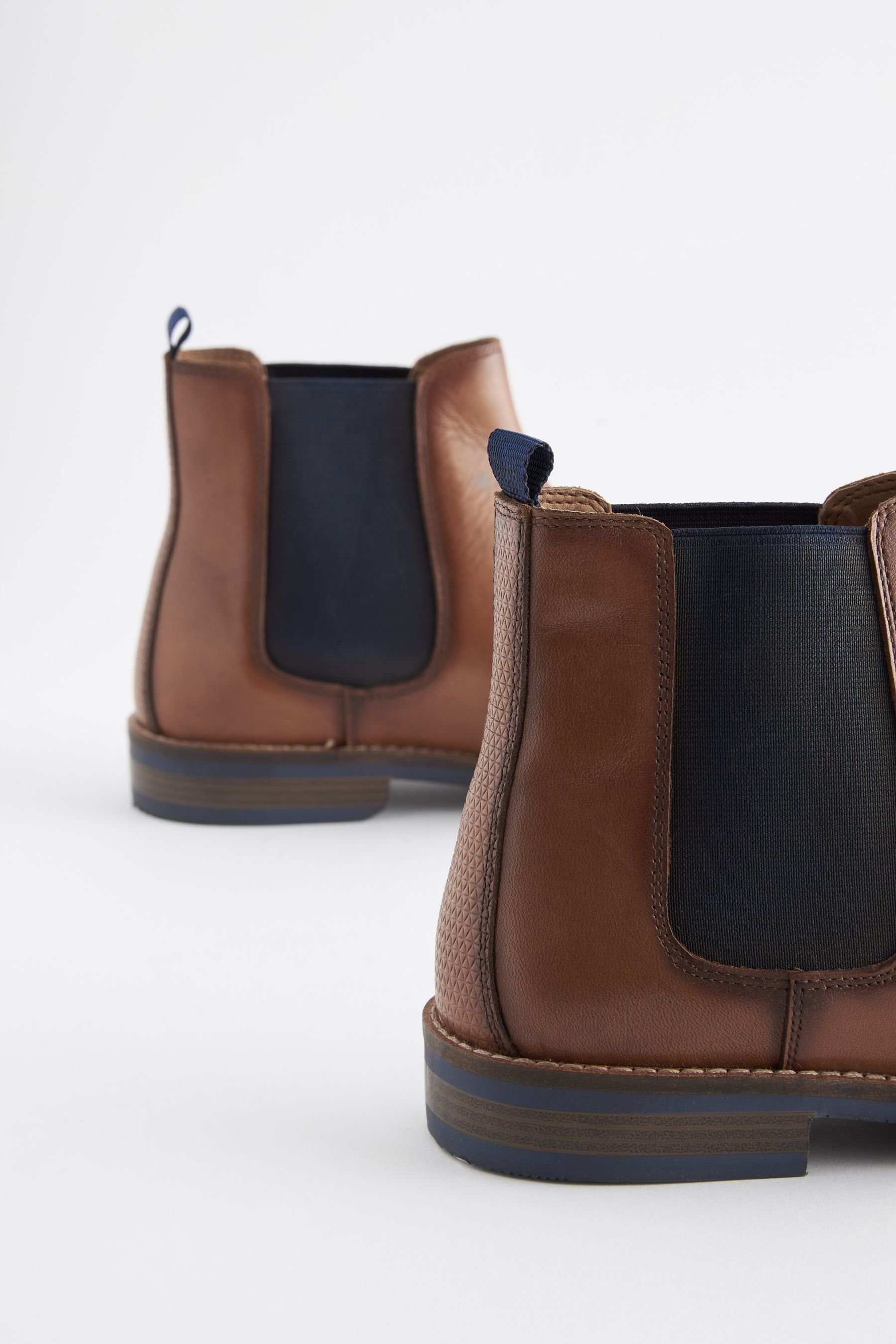 Next Chelsea-Stiefel aus Leder Chelseaboots (1-tlg)