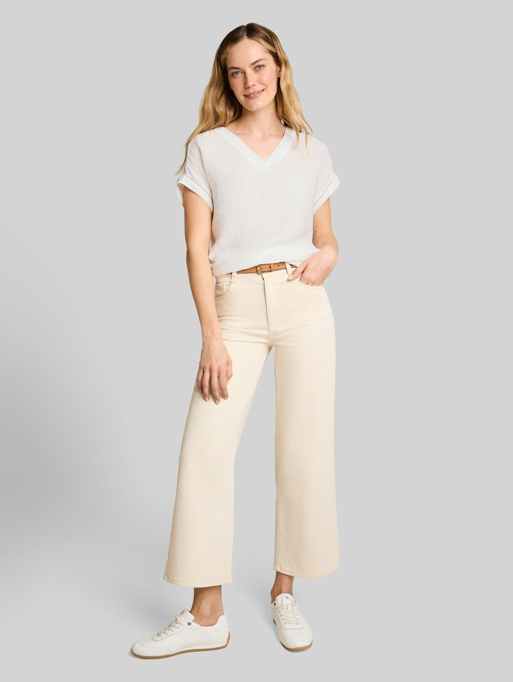 TOM TAILOR Kurzarmbluse Blusen & Shirts Loose Fit Bluse mit V-Ausschnitt – Bild 5 von 5