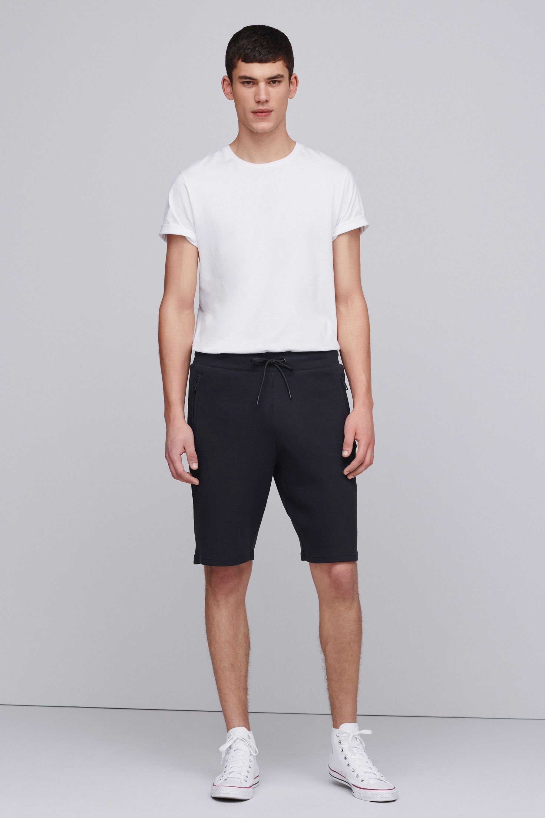 Next Sweatshorts (1-tlg) Black