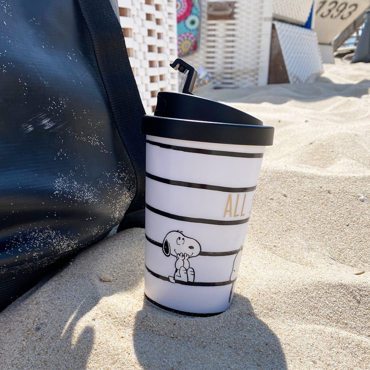 Geda Labels GmbH Coffee-to-go-Becher Snoopy All Smiles, 1-tlg., PP, Weiß, 400 ml, doppelwandig, auslaufsicher
