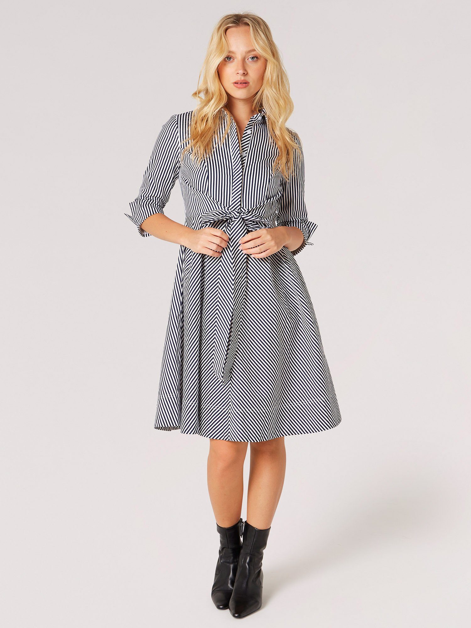 Damen Gestreiftes Midikleid - Knopfleiste mit 3/4-Ärmeln