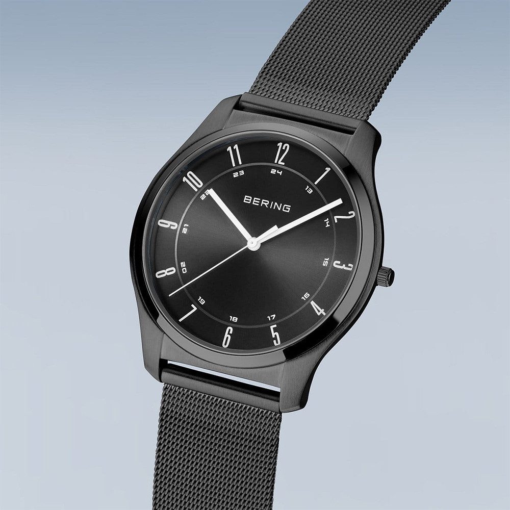 Bering Quarzuhr Bering Ultra Slim schwarz poliert/gebürstet 18340-222 18340-222, Hochwertiges Produkt mit zeitlosem Design, sorgfältiger Verarbeitung