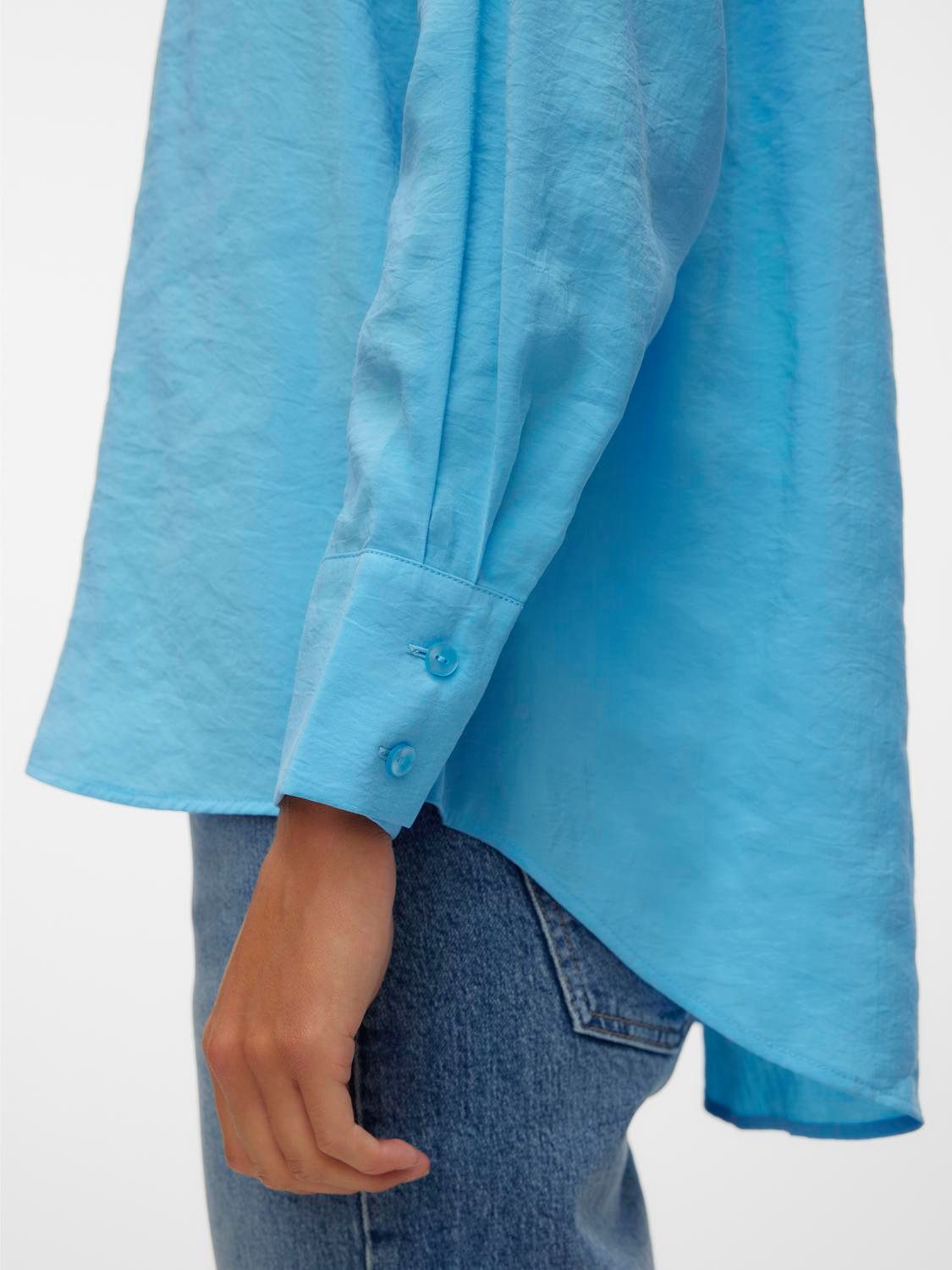 Vero Moda Blusenshirt Legere Hemdbluse Oversized Seidig VMQUEENY VMQUEENY LS OVERSIZE SHIRT WVN GA NOOS