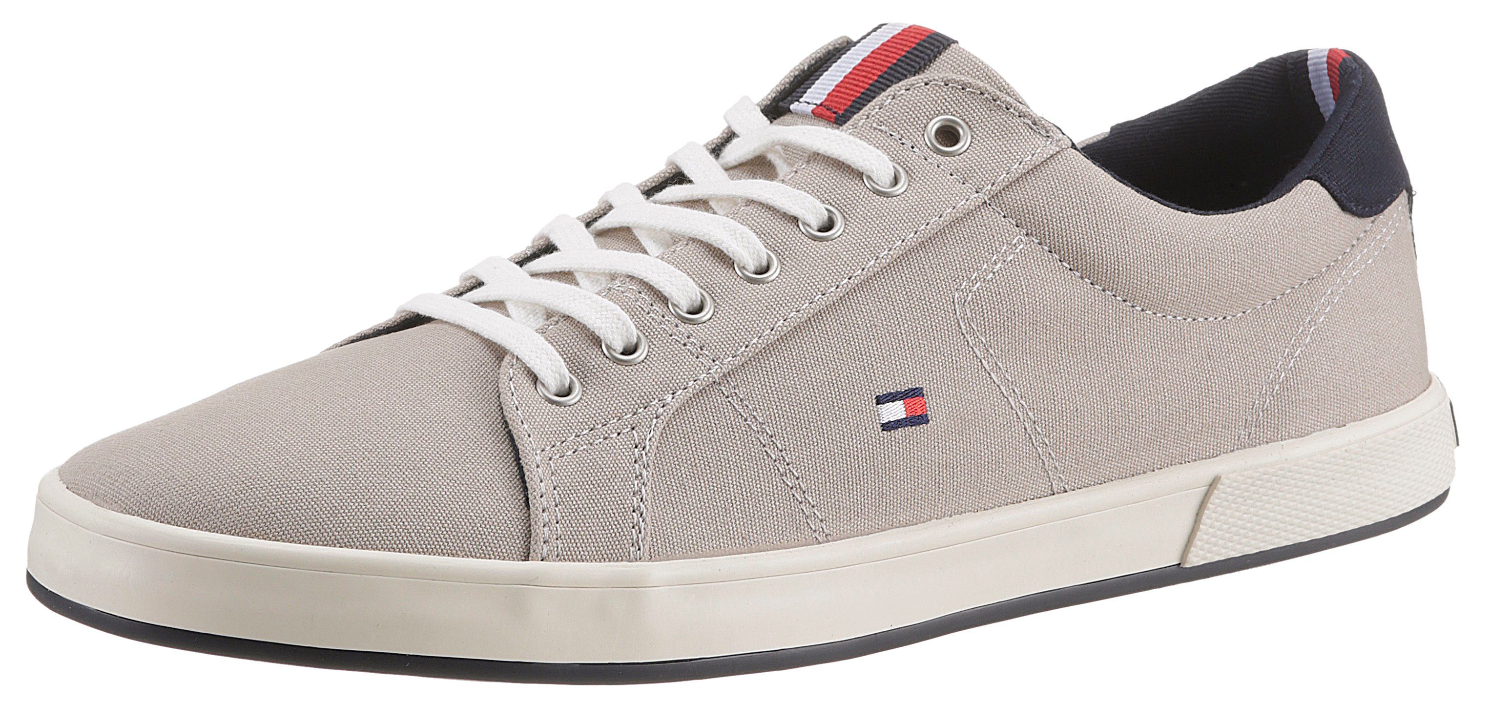 ICONIC LONG LACE SNEAKER Sneaker