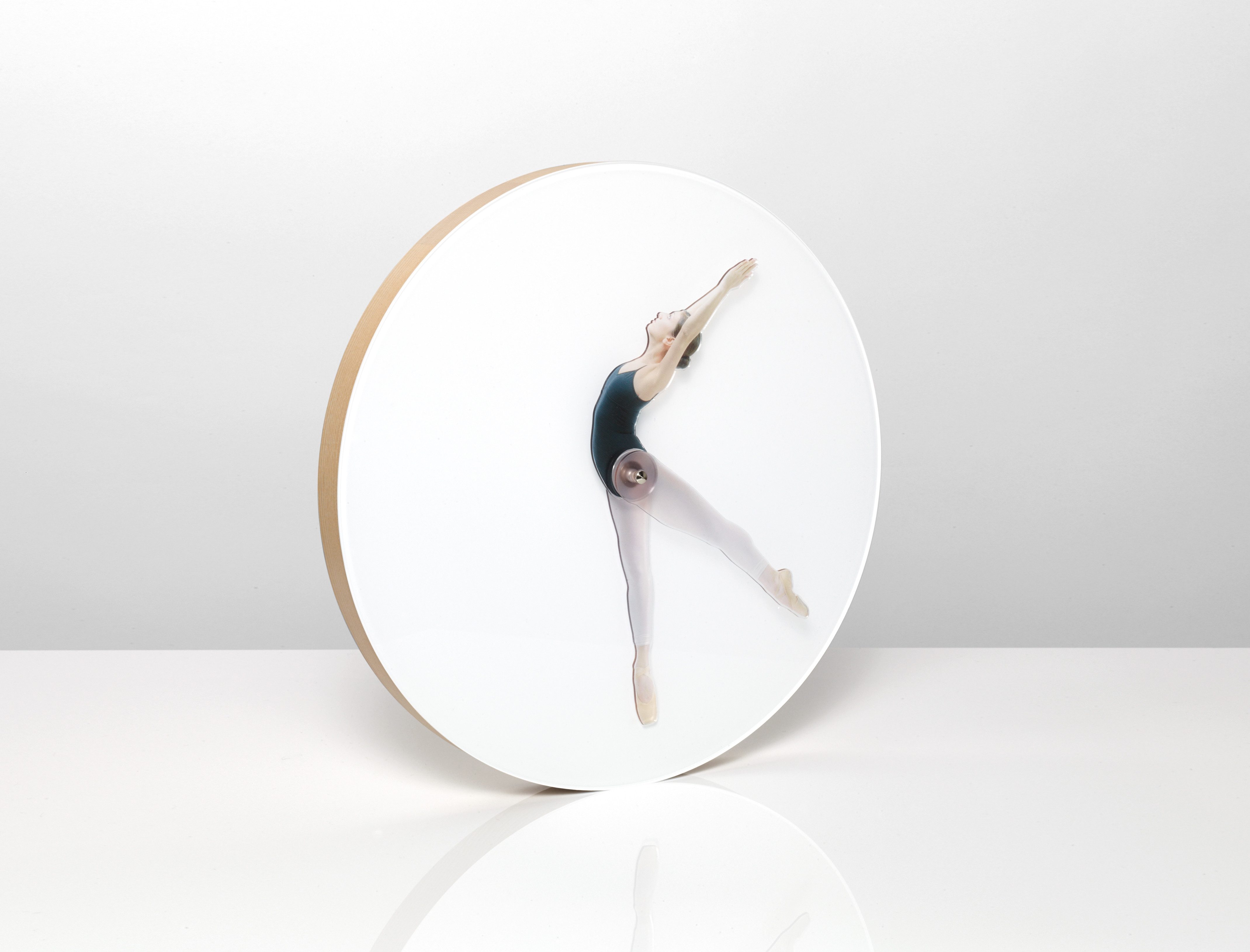 Klein & More Wanduhr "Time is Dancing", Motiv-Uhr Ballerina, weiß