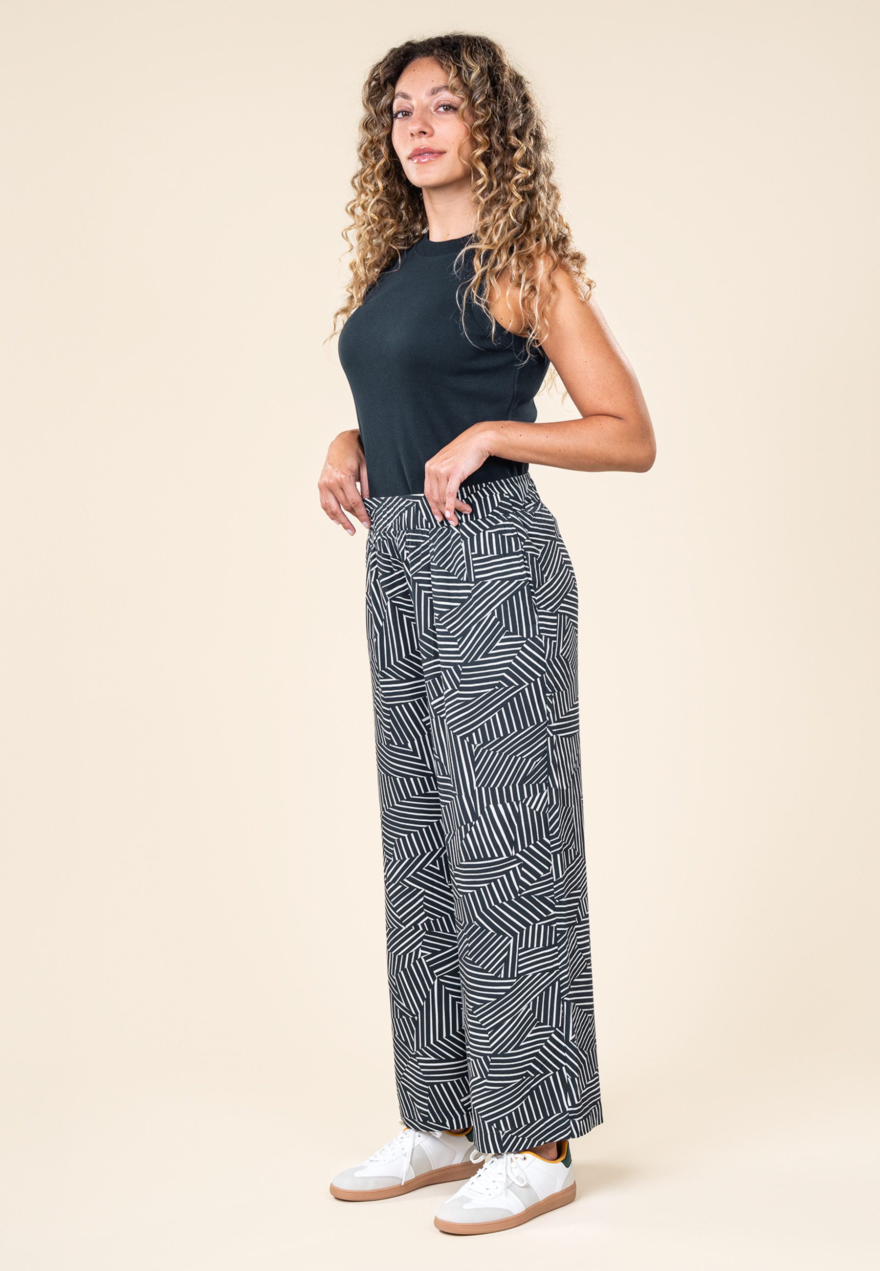 LIVING CRAFTS Stoffhose MALOU GOTS zertifiziert