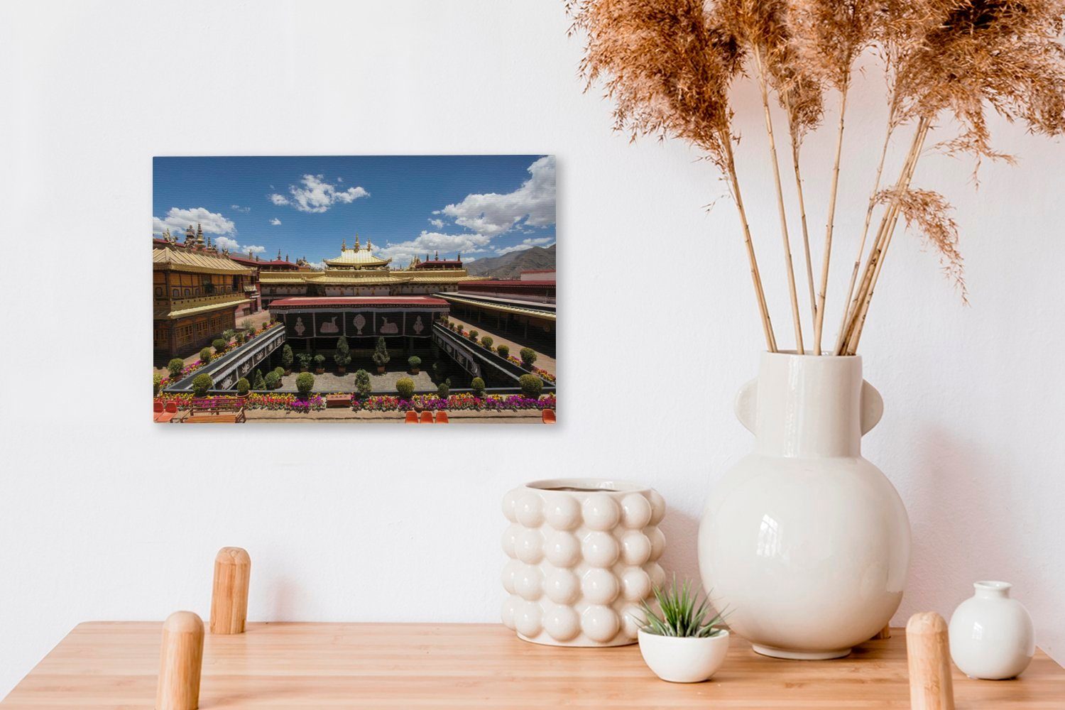 China, Blick den OneMillionCanvasses® Leinwandbild Jokhang Tibet Leinwandbilder, Wanddeko, Aufhängefertig, (1 Wandbild 30x20 über Innenhof St), des cm