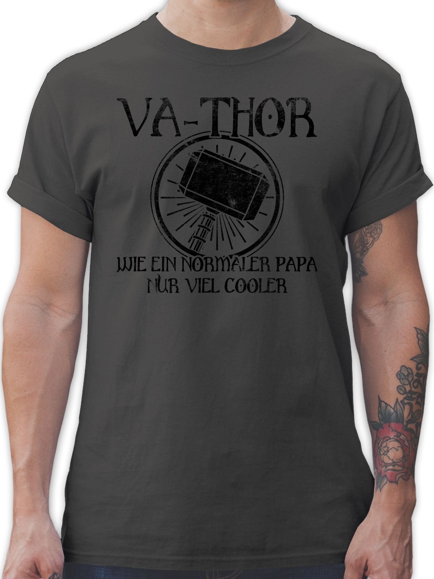 Shirtracer T-Shirt Vathor wie ein normaler Papa nur viel cooler - schwarz Vatertag Geschenk für Papa 01 Dunkelgrau