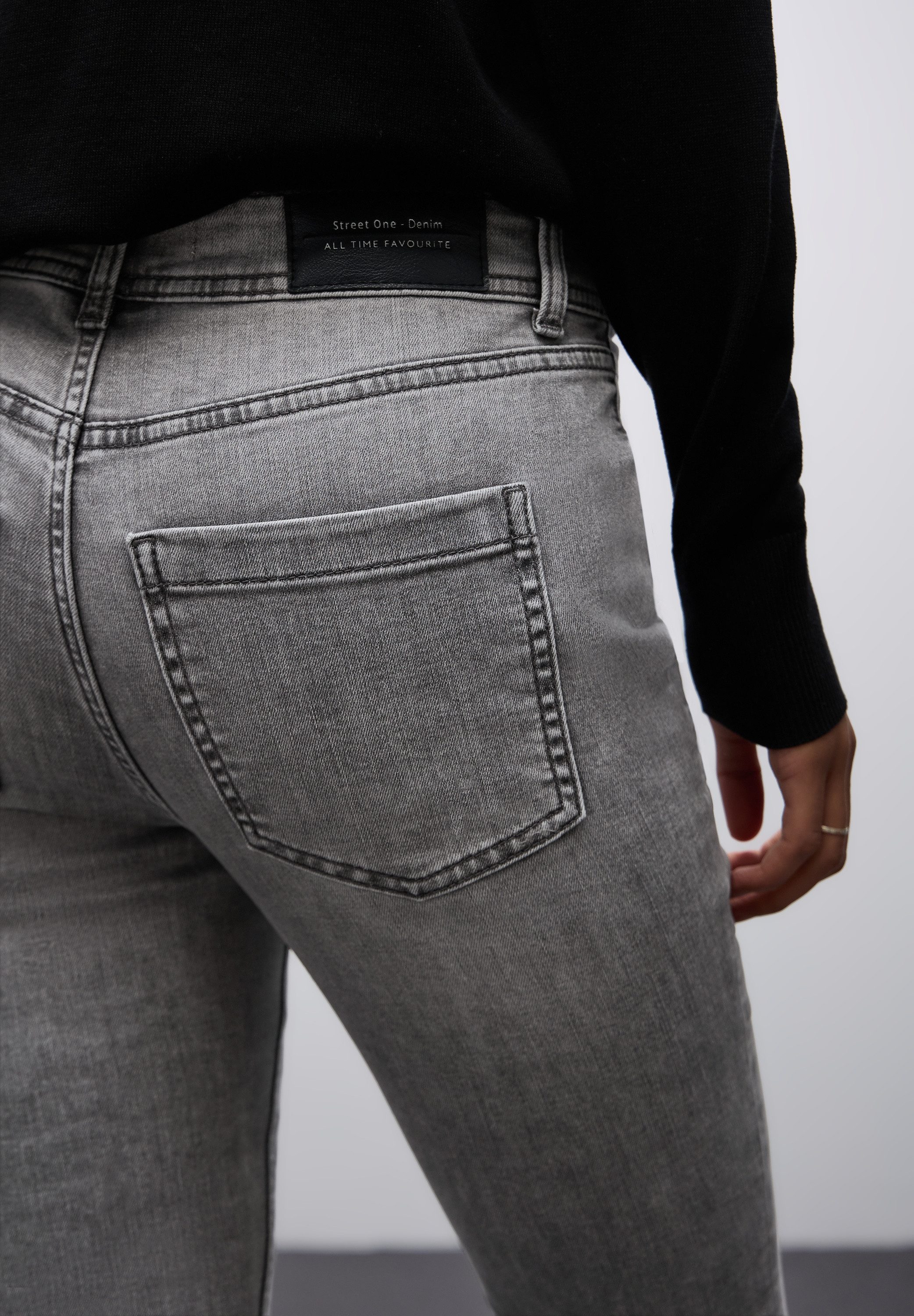 STREET ONE Slim-fit-Jeans Style York im Five-Pocket Style