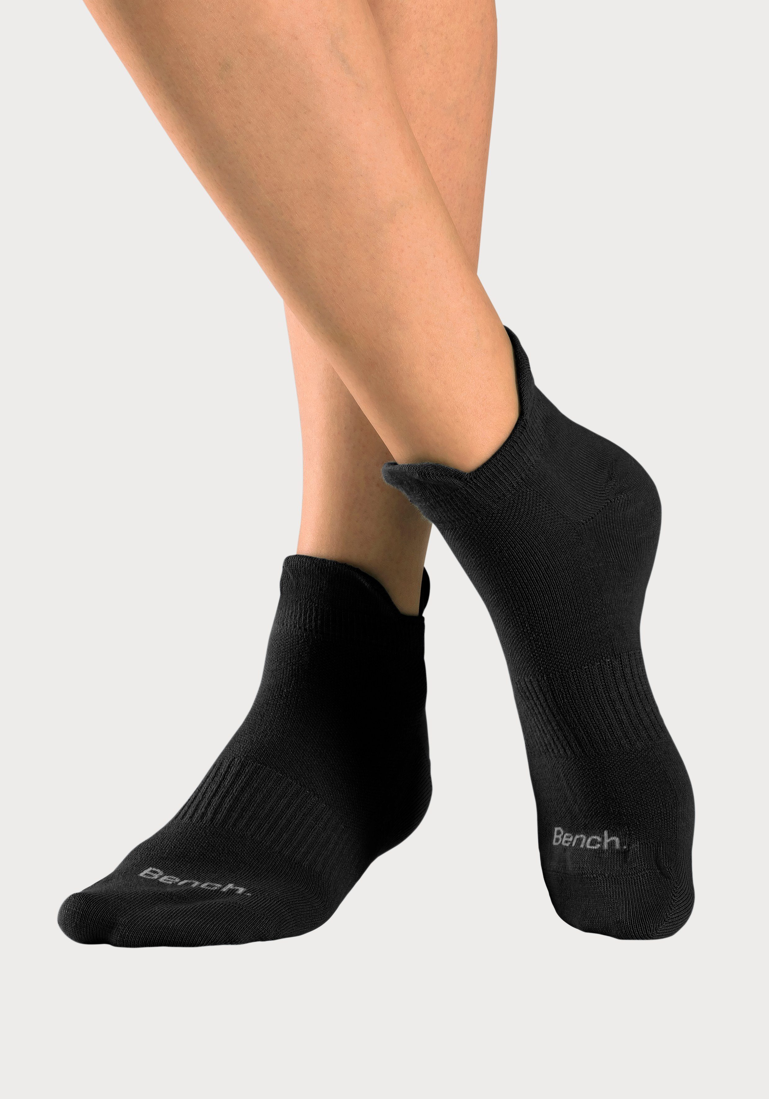 Bench. Sneakersocken (Packung, 6-Paar) mit feiner Mesh Konstruktion und Mittelfußgummi
