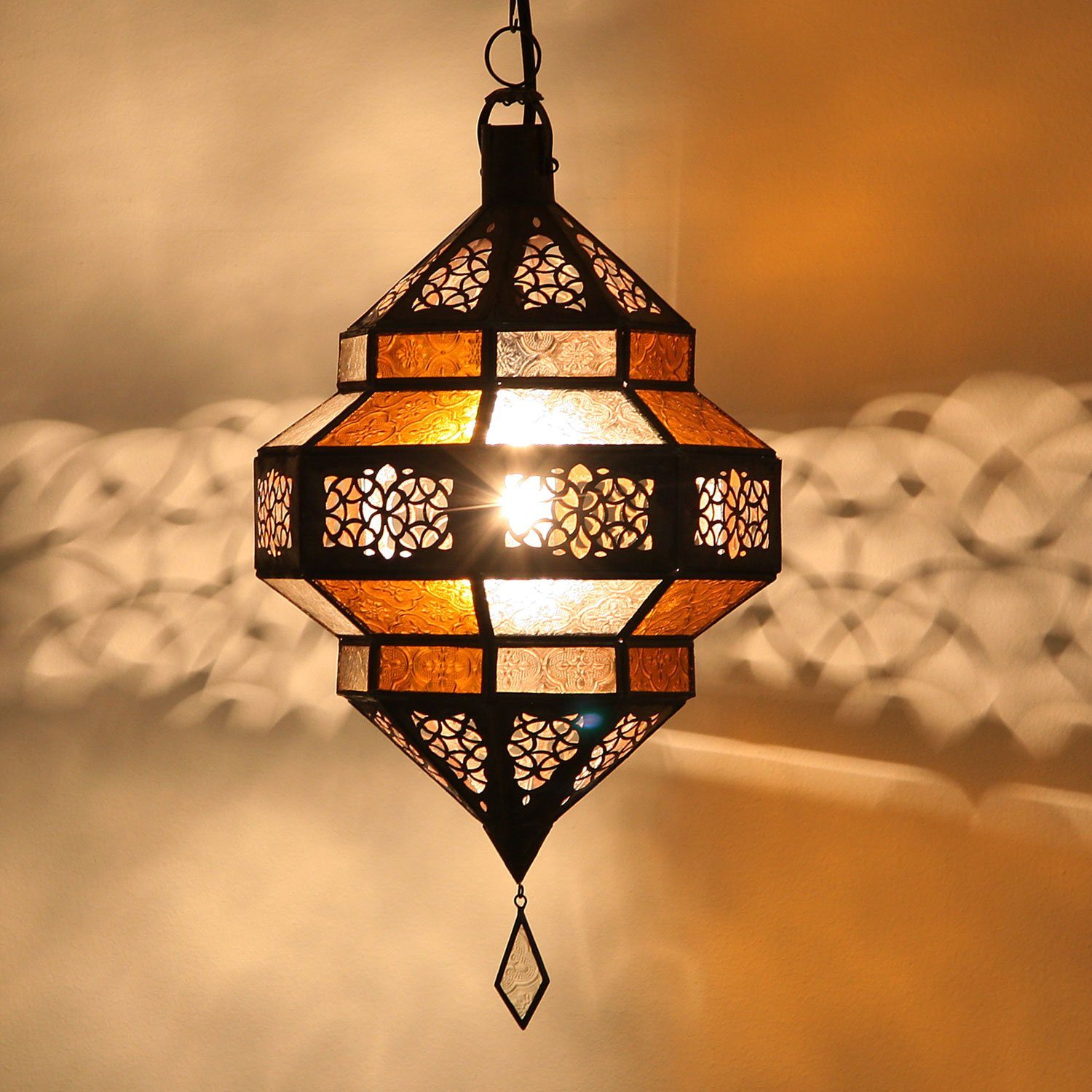 Casa Moro Deckenleuchte »Orientalische Lampe Maha Gelb-Weiss aus Metall &  Relief-Glas handgefertigt, Kunsthandwerk aus Marokko, marokkanische  Pendelleuchte wie aus 1001 Nacht, L1207« online kaufen | OTTO