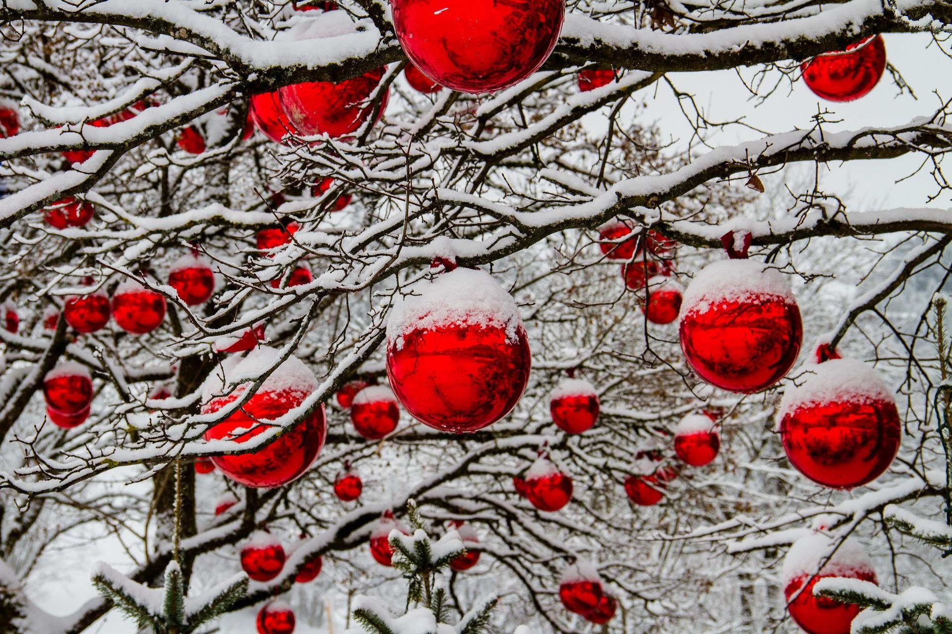XXL Weihnachtsbaumkugel Rot Außenbereich, Weihnachtskugeln glänzend den frostsicher Annastore groß und für wetterfest